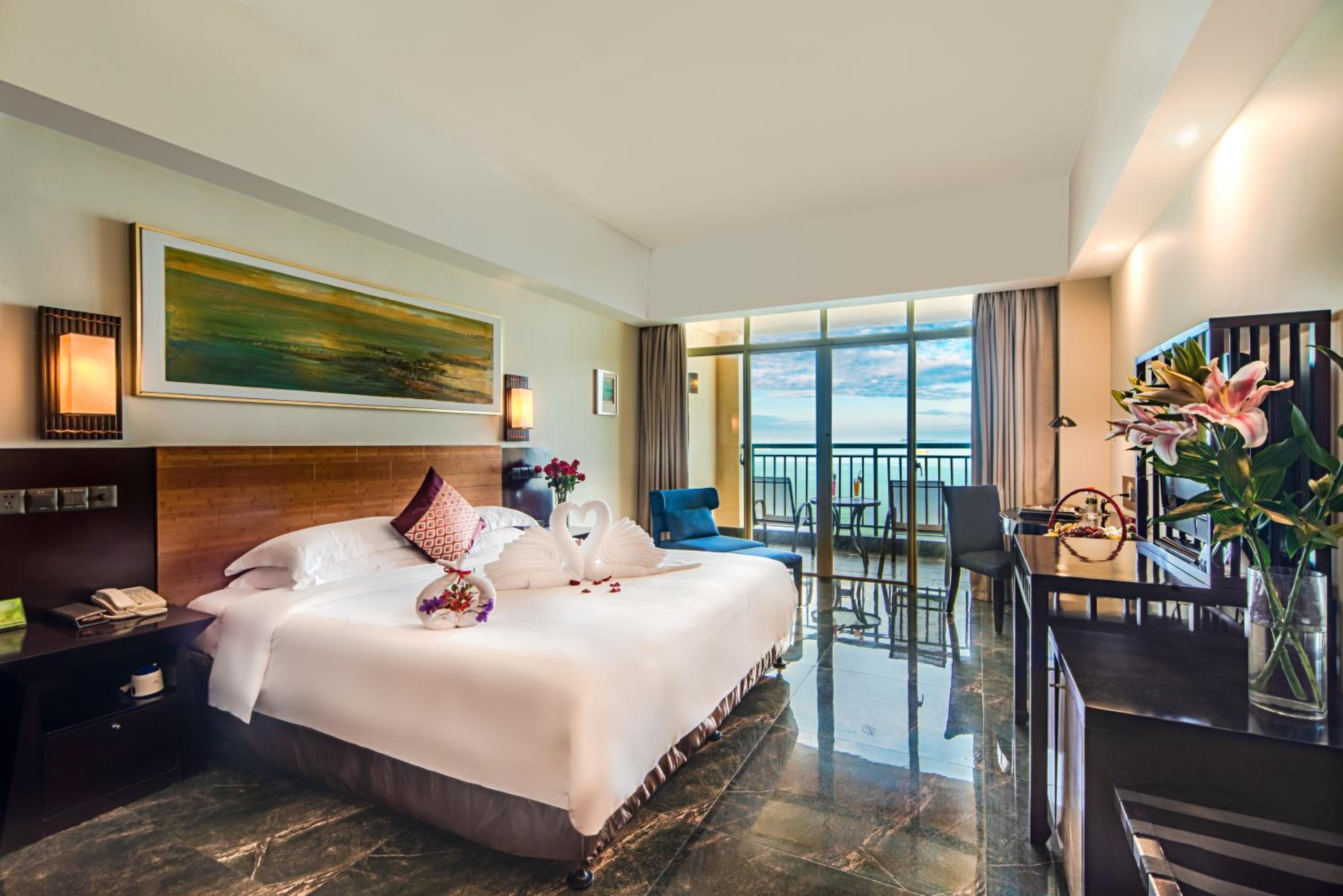 Deluxe Double Room with Balcony and Sea View photo 2