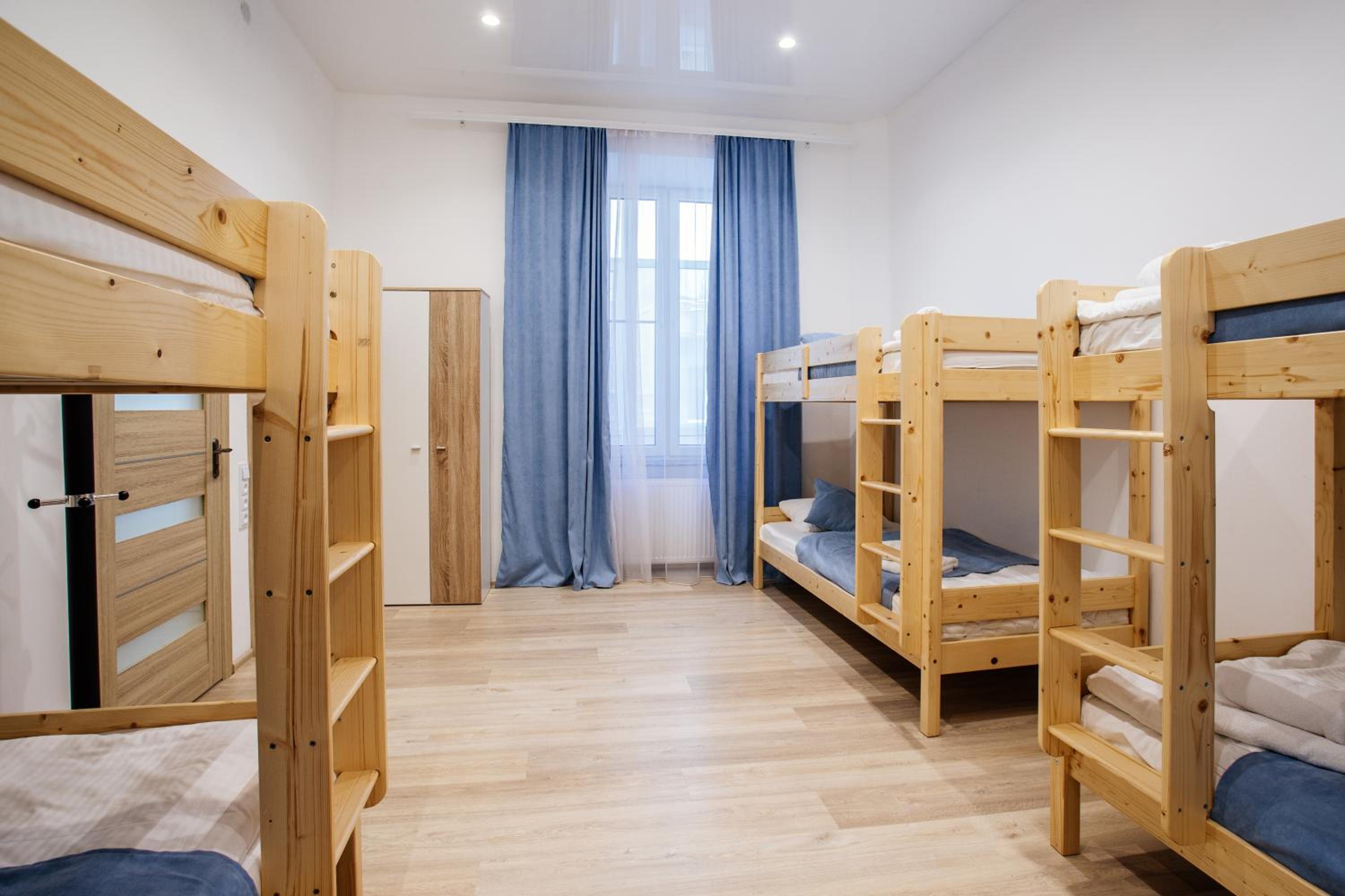 6-Bed Mixed Dormitory Room