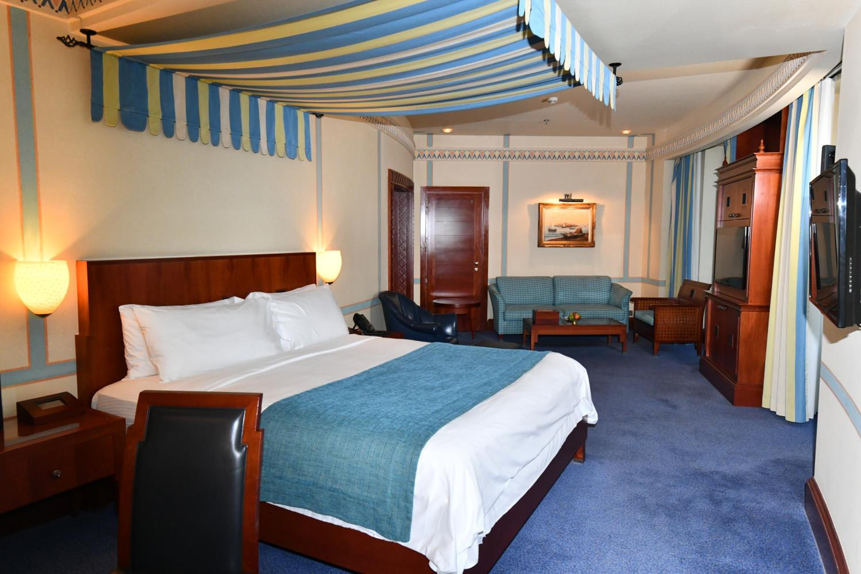 Amwaj Room