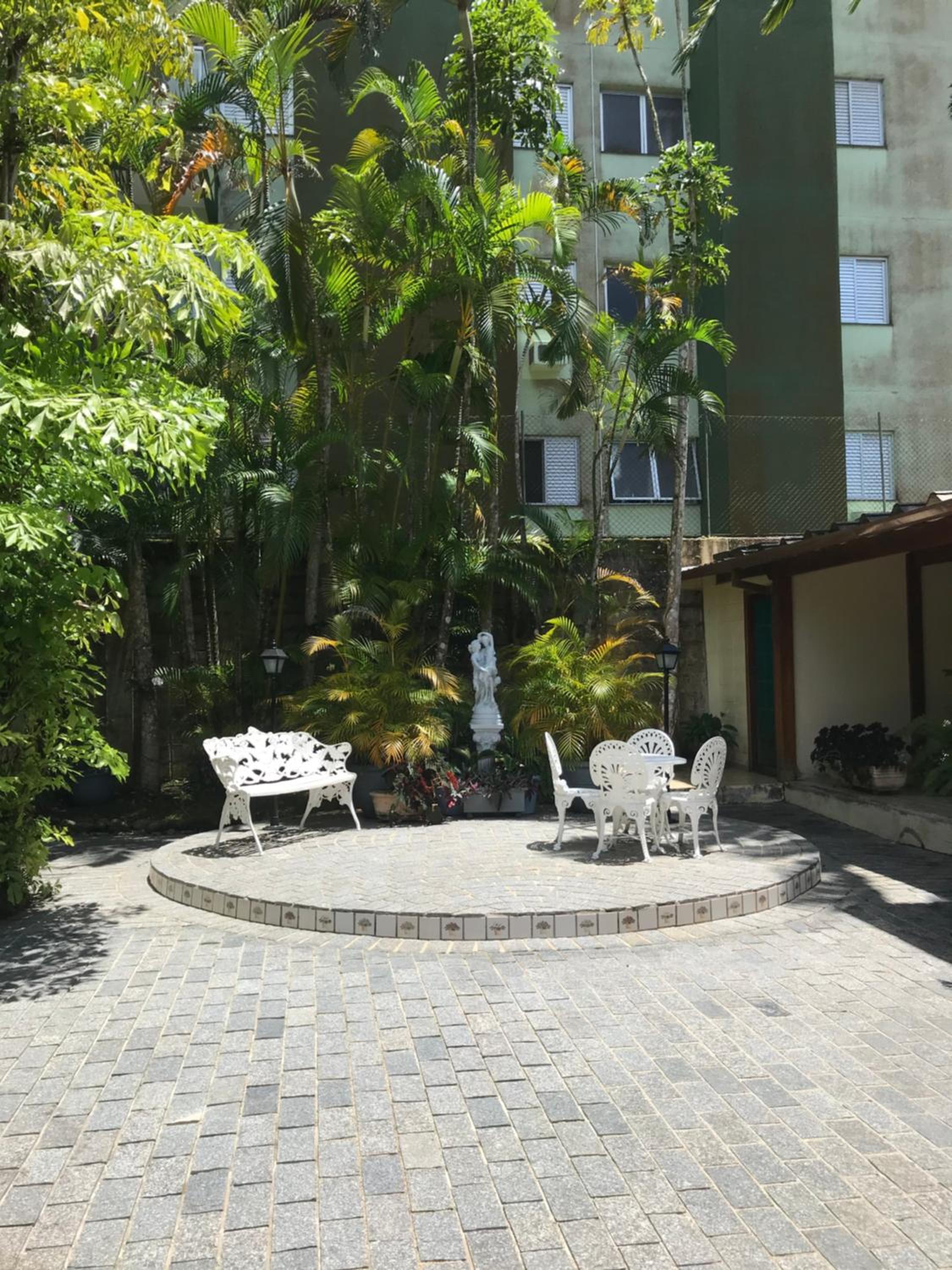 Apartment with Garden View - Photo 23