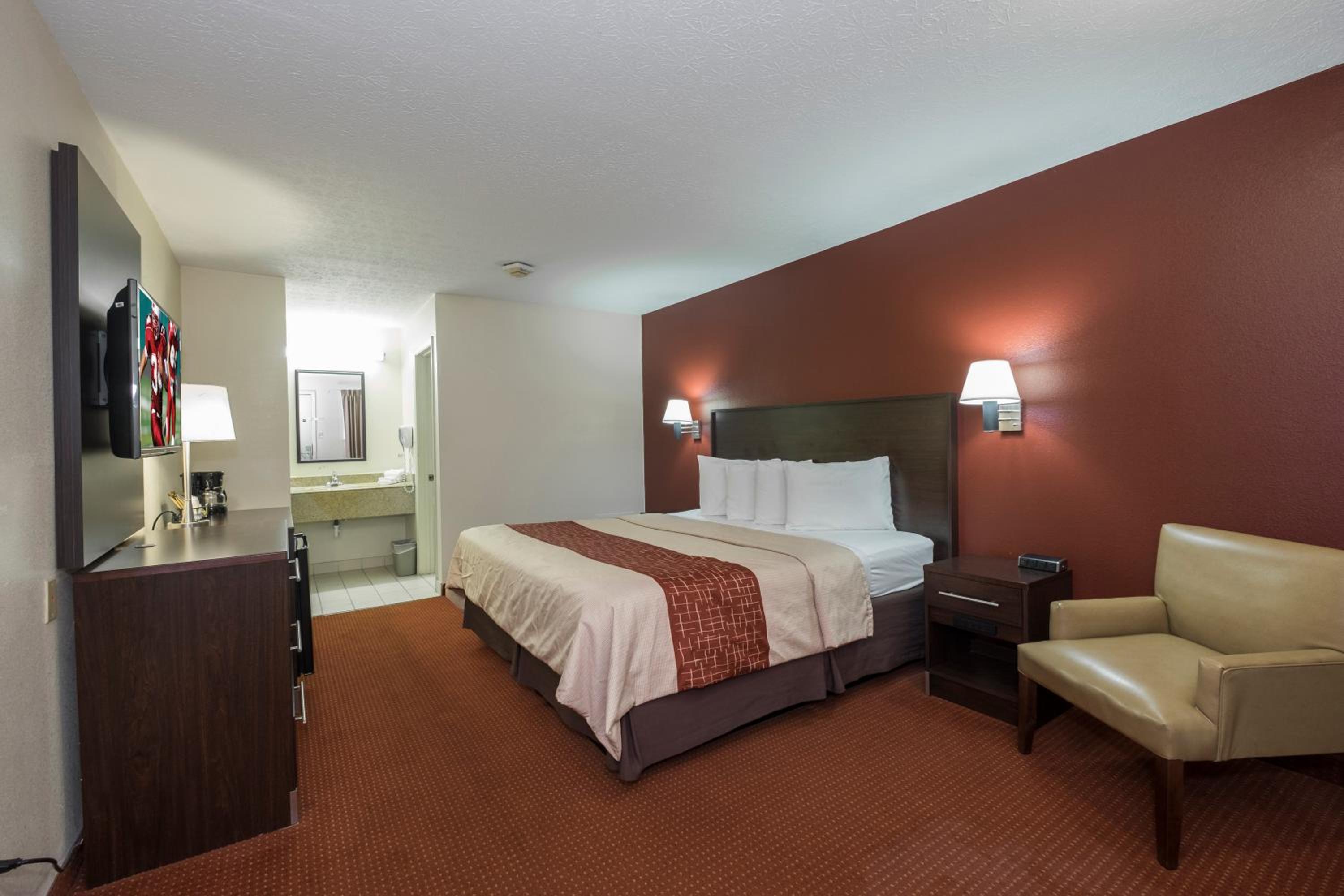 Superior King Room Non-Smoking - Photo 1