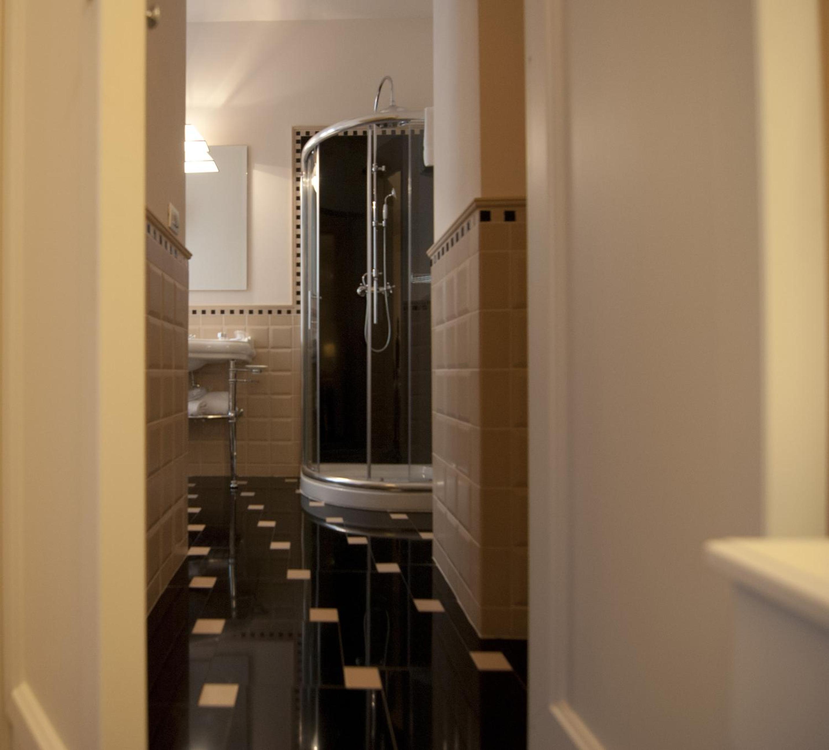Classic Double or Twin Room - Photo 3
