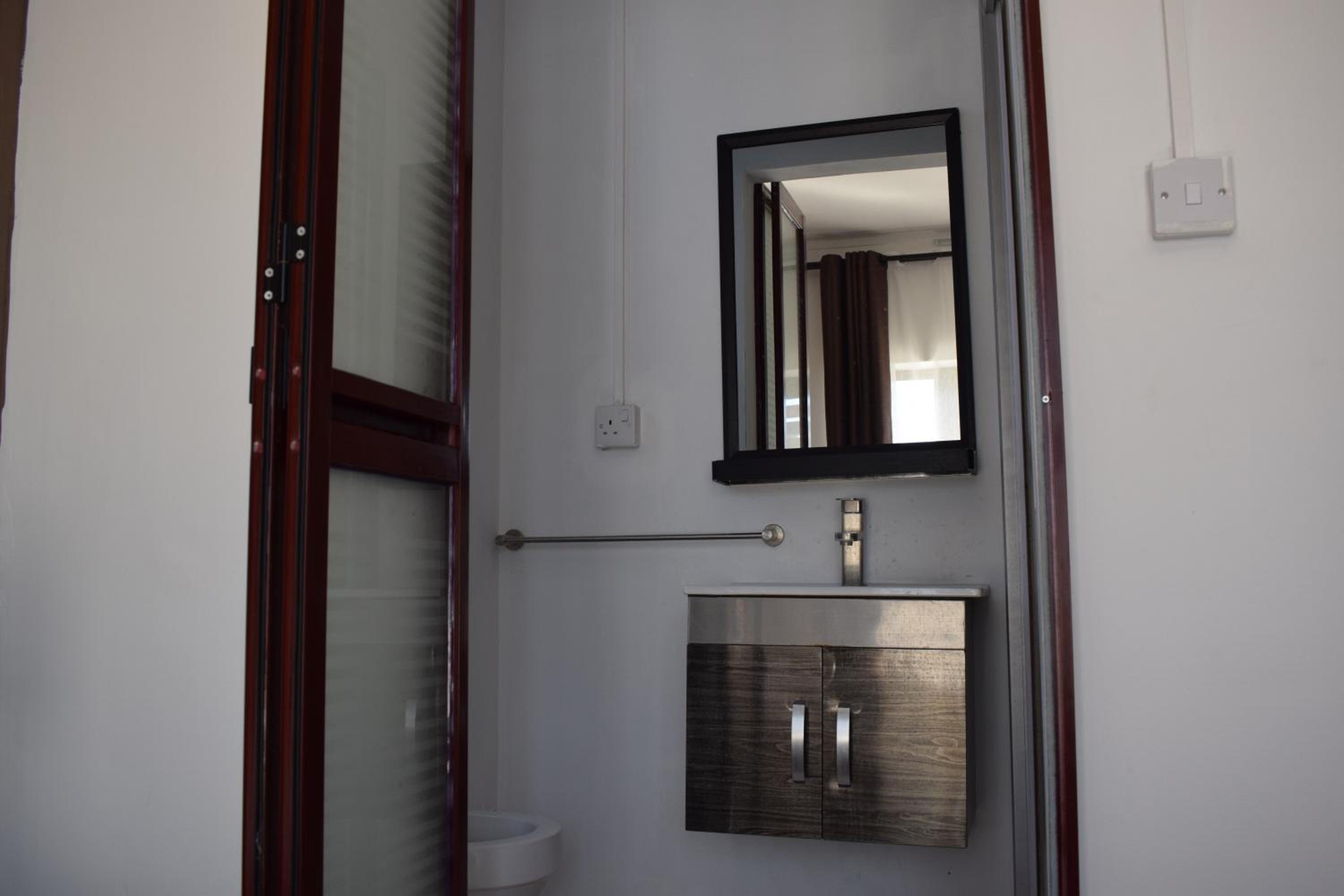 Penthouse Apartment - Photo 15