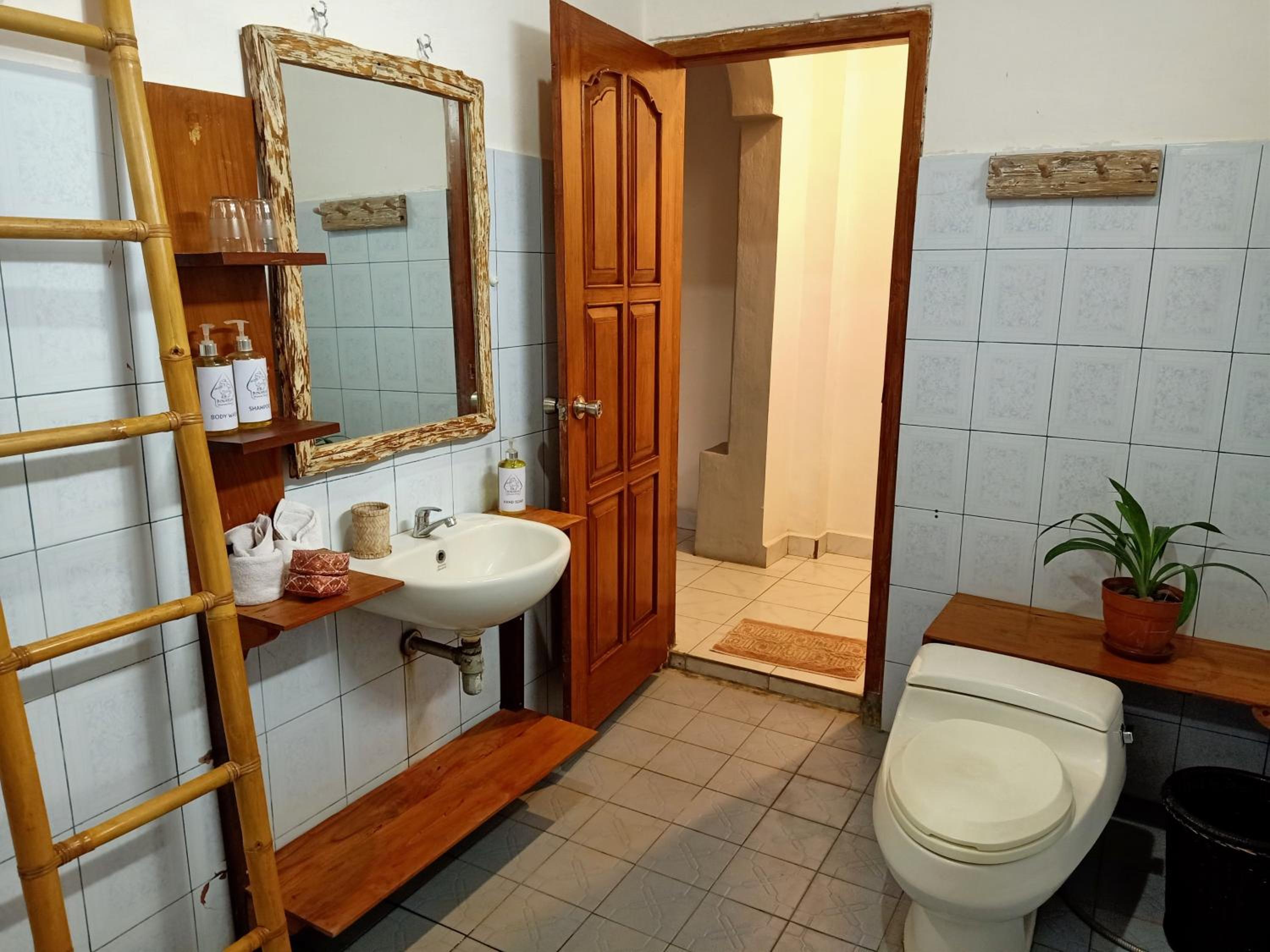 Deluxe Twin Room - Photo 2