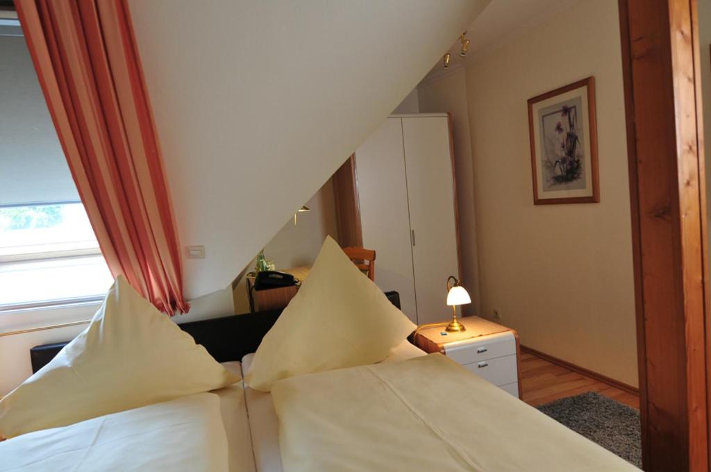 Apartment 11 photo 3