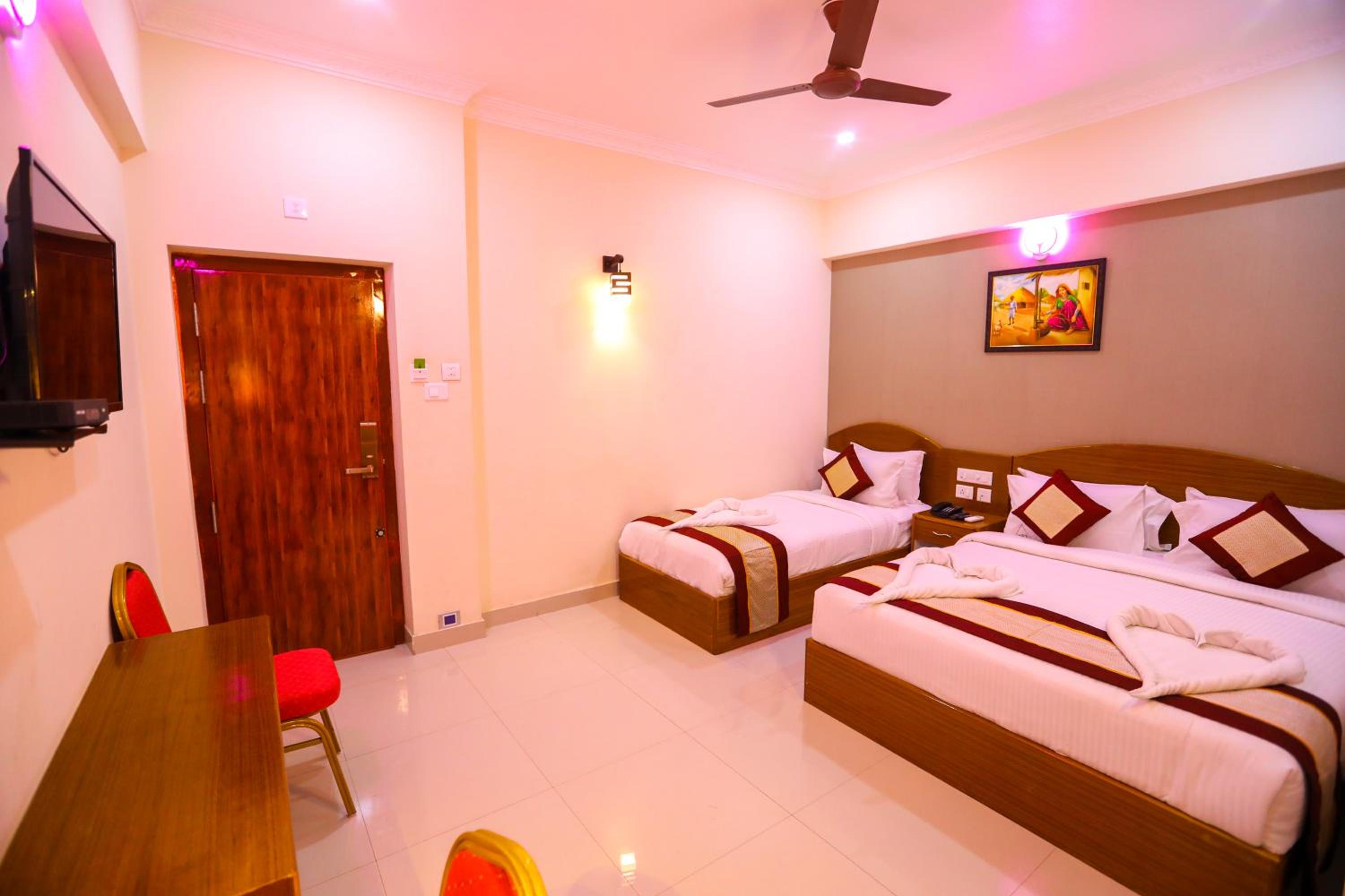 Classic Triple Room - Photo 8