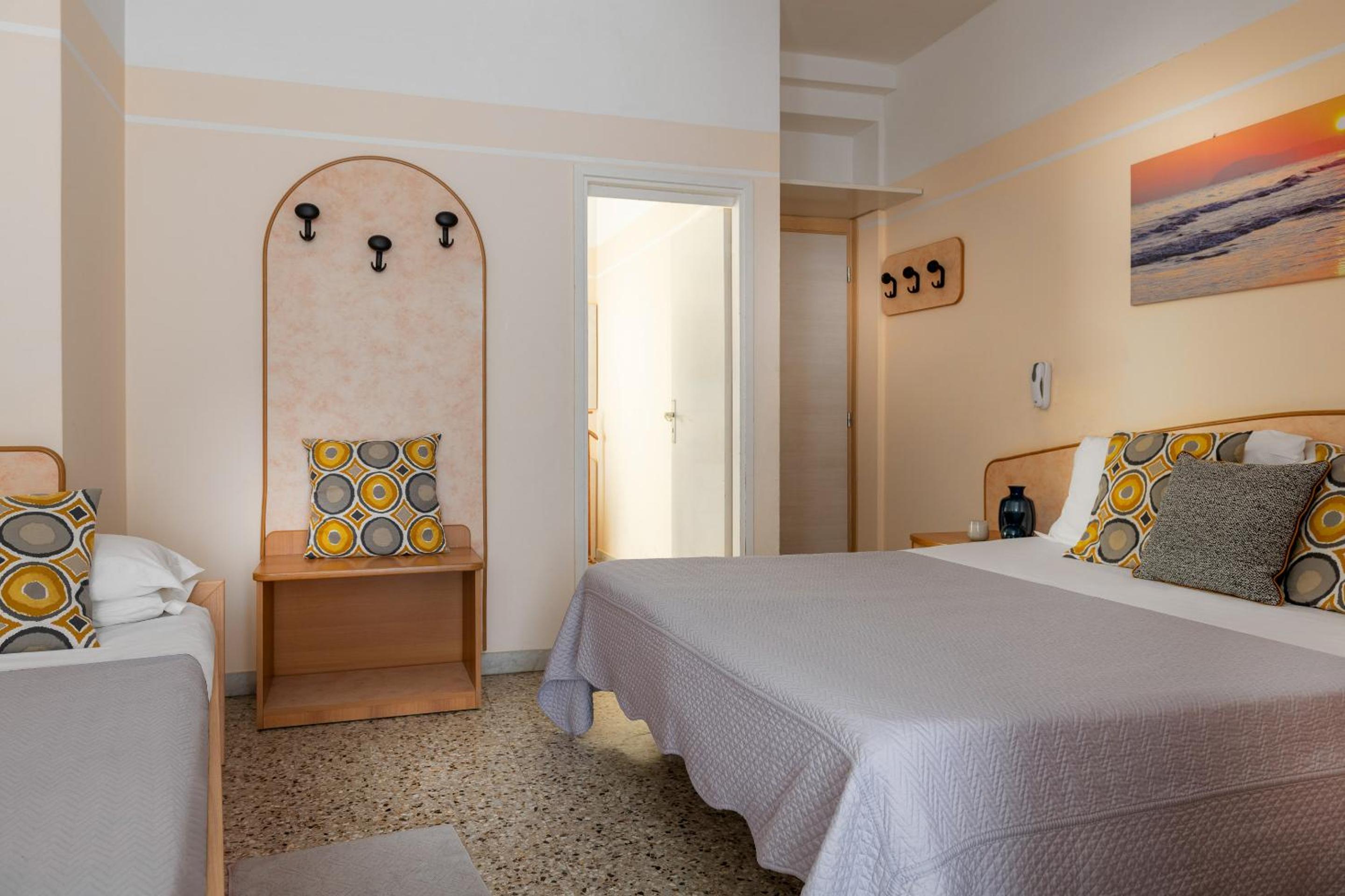 Comfort Triple Room - Photo 7