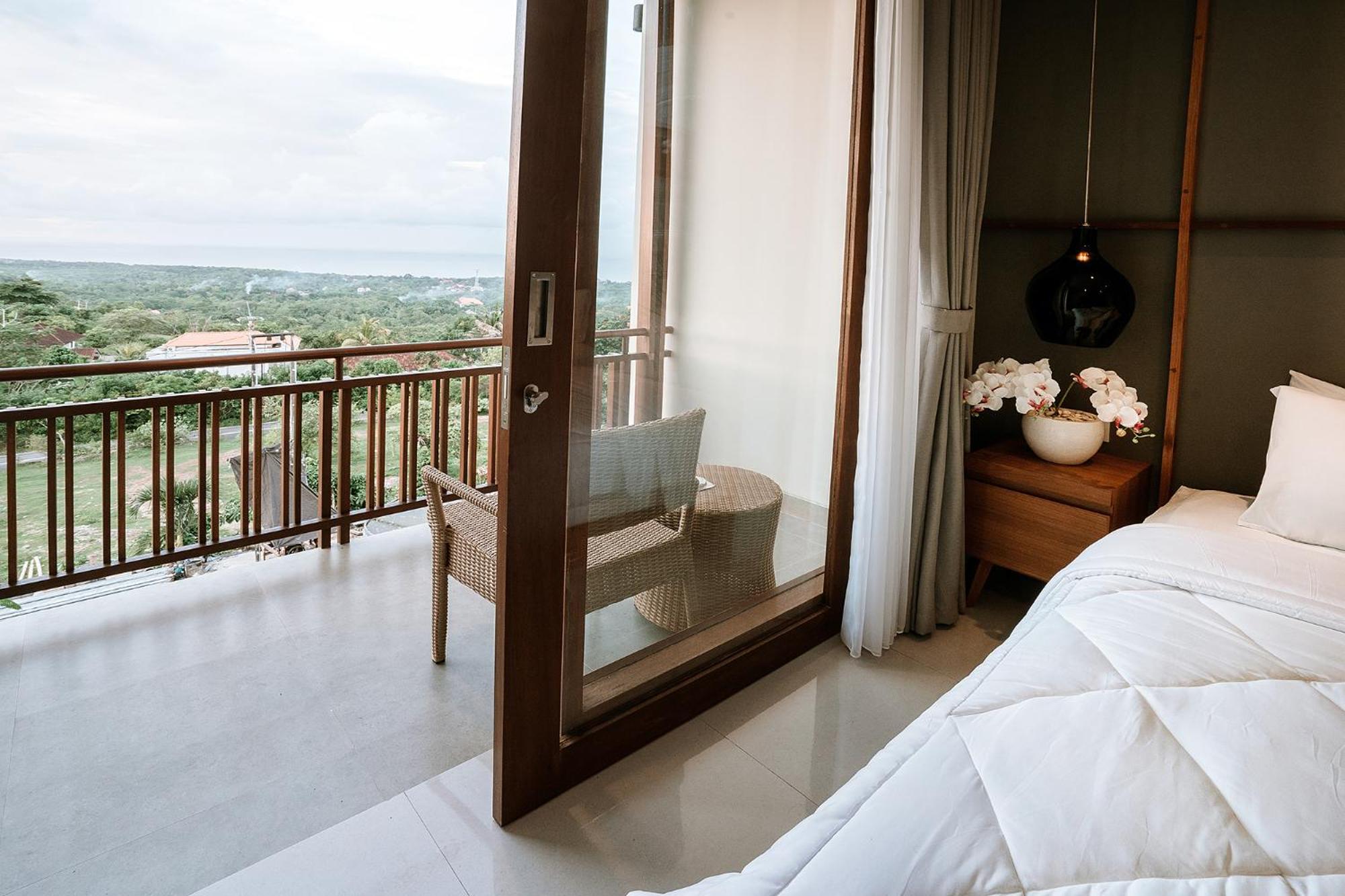 Deluxe Hill View - Photo 4