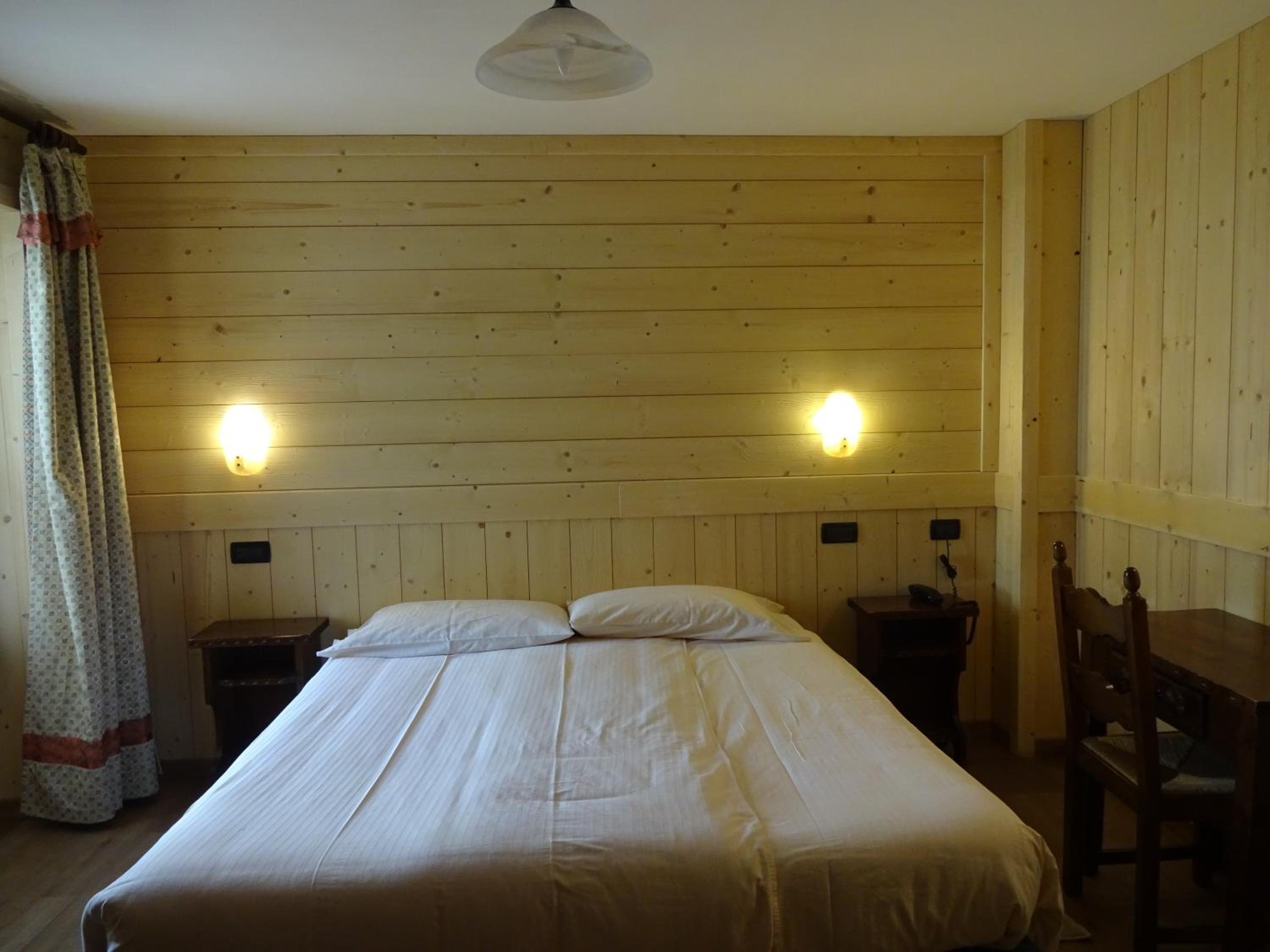 Double Room - Photo 7