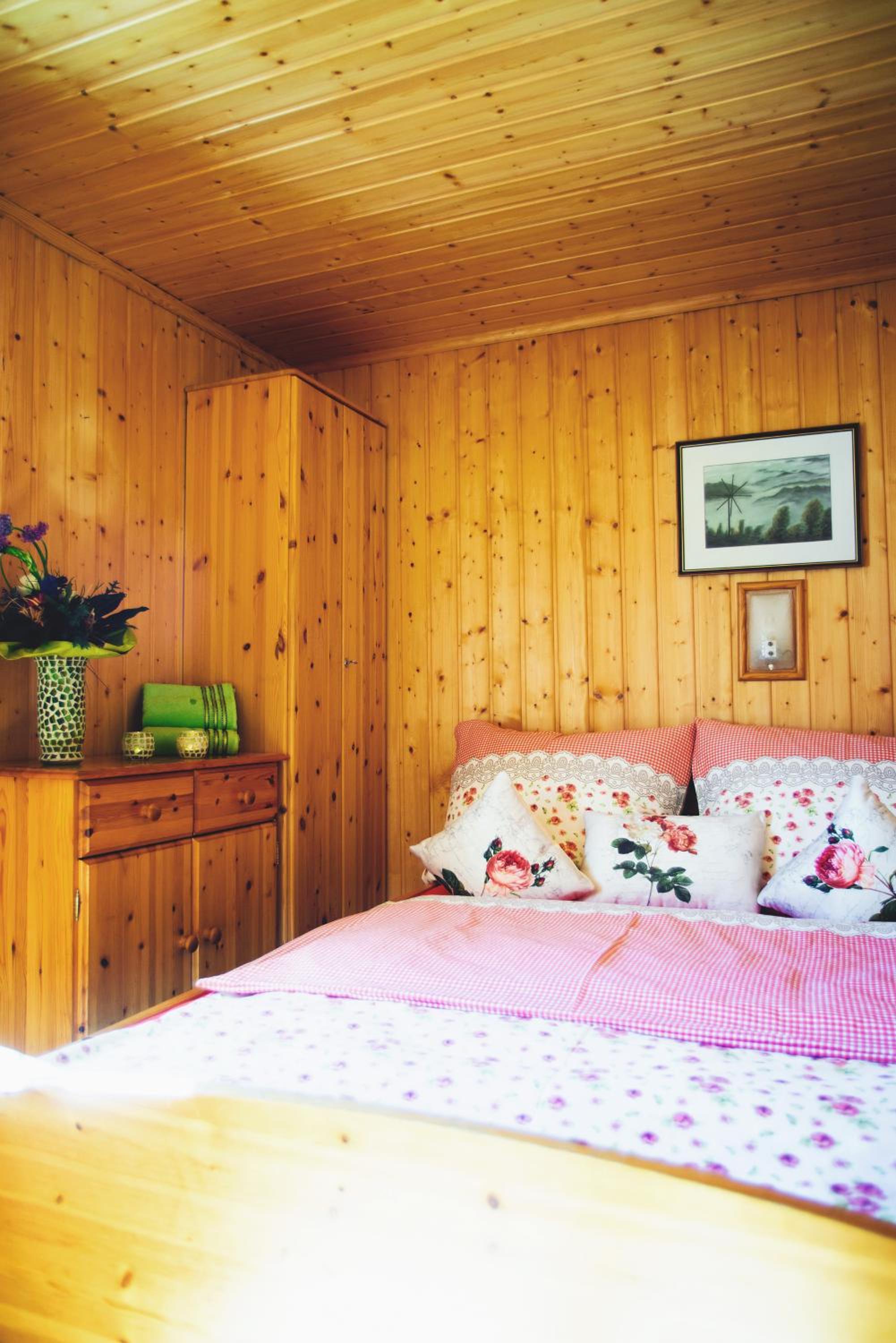 Double Room with Shared Bathroom photo 2