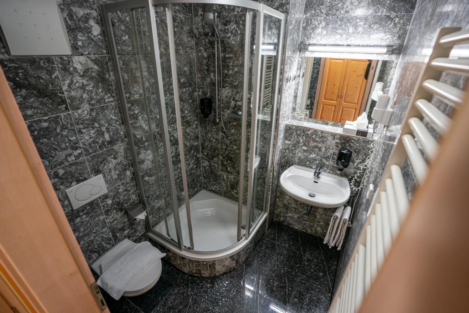 Double Room with Balcony photo 2