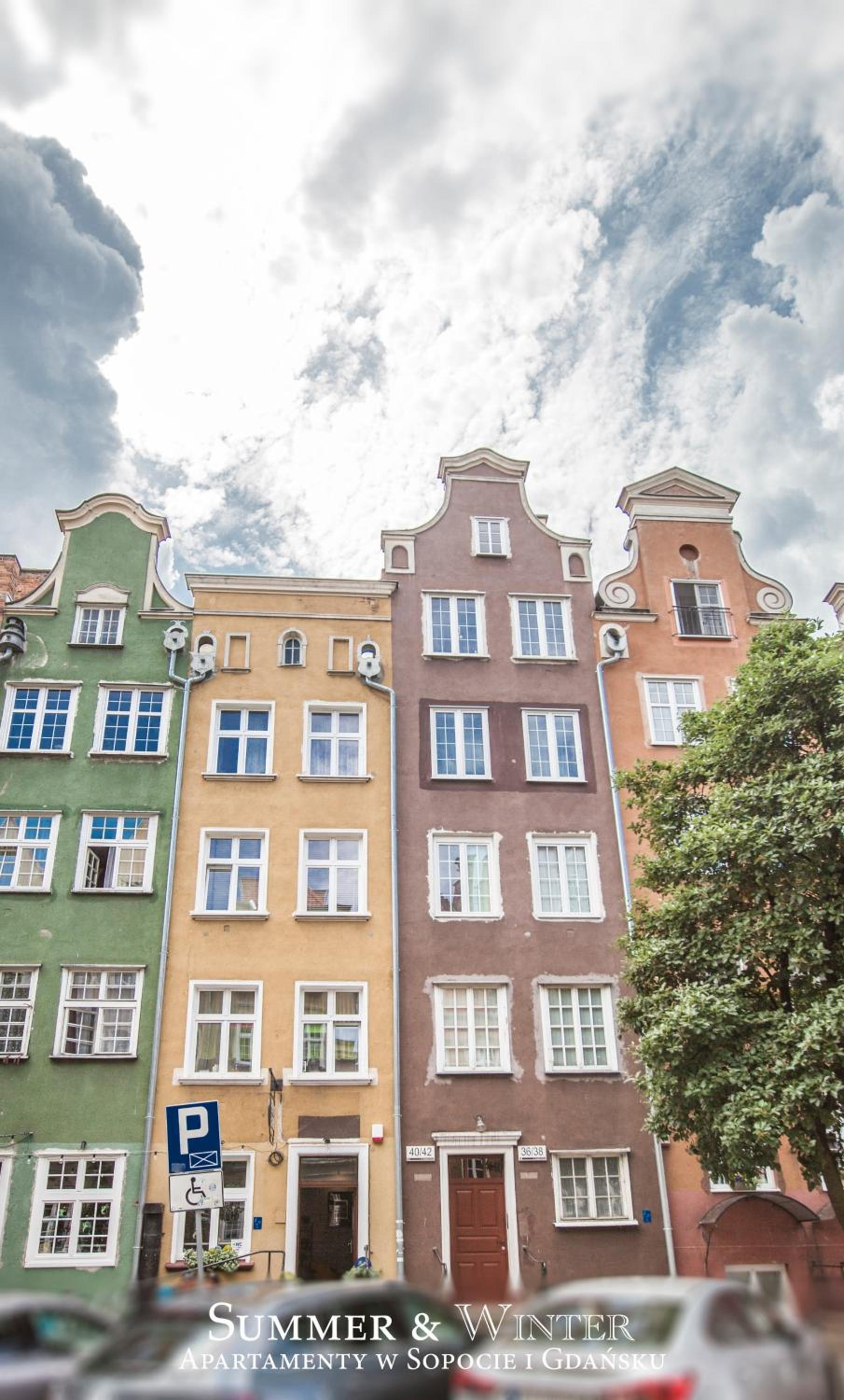 Two-Bedroom Apartment with City View - Photo 12
