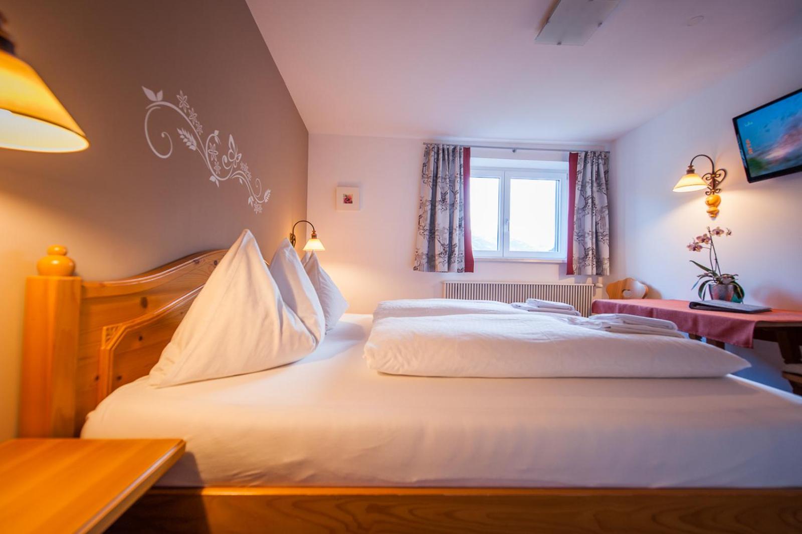 Double Room with Mountain View photo 3