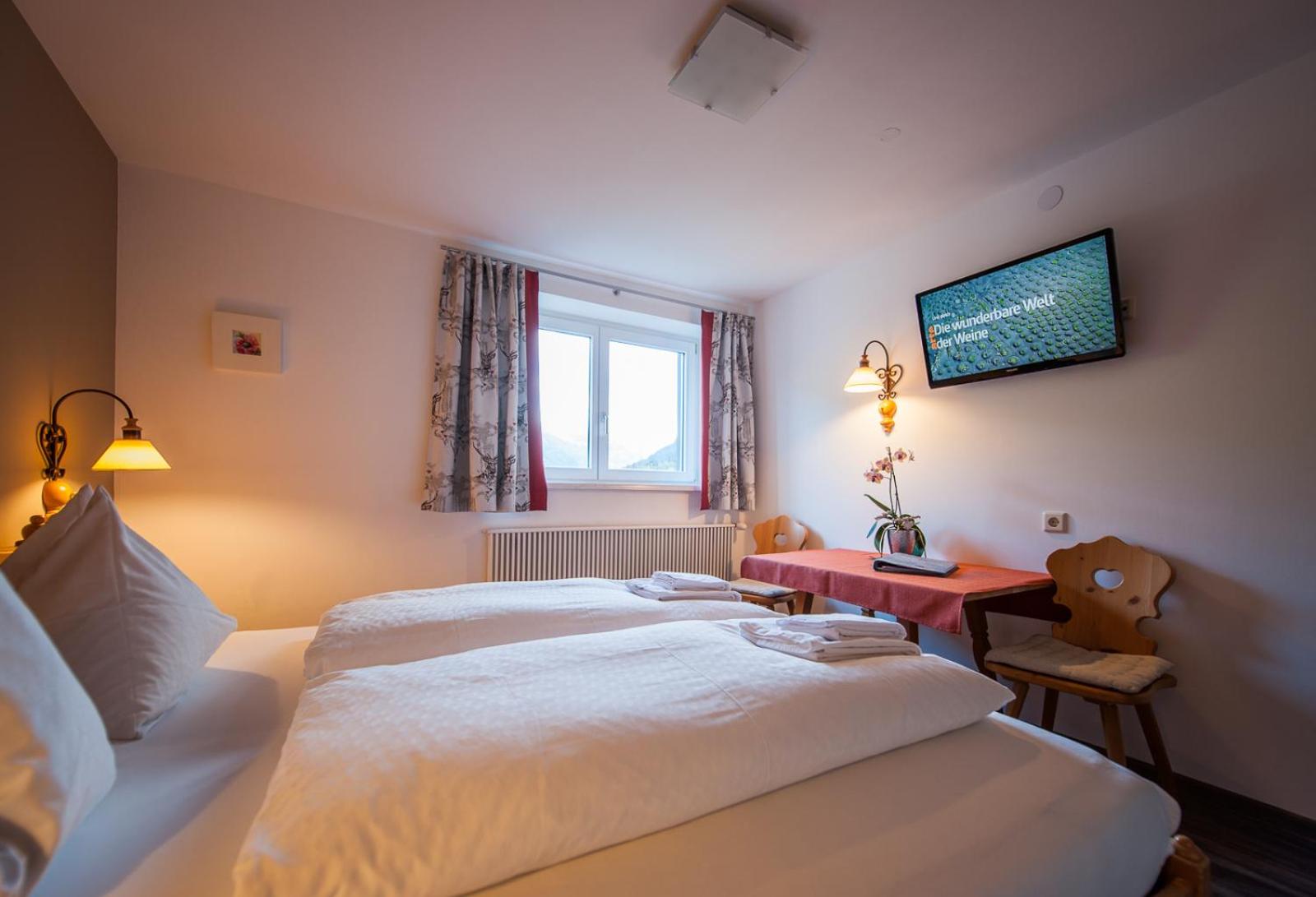 Double Room with Mountain View photo 1