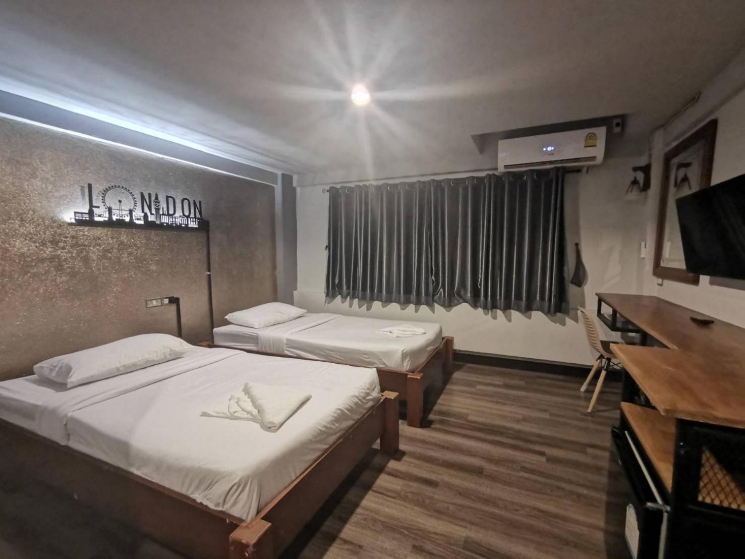 Standard Double or Twin Room photo 3