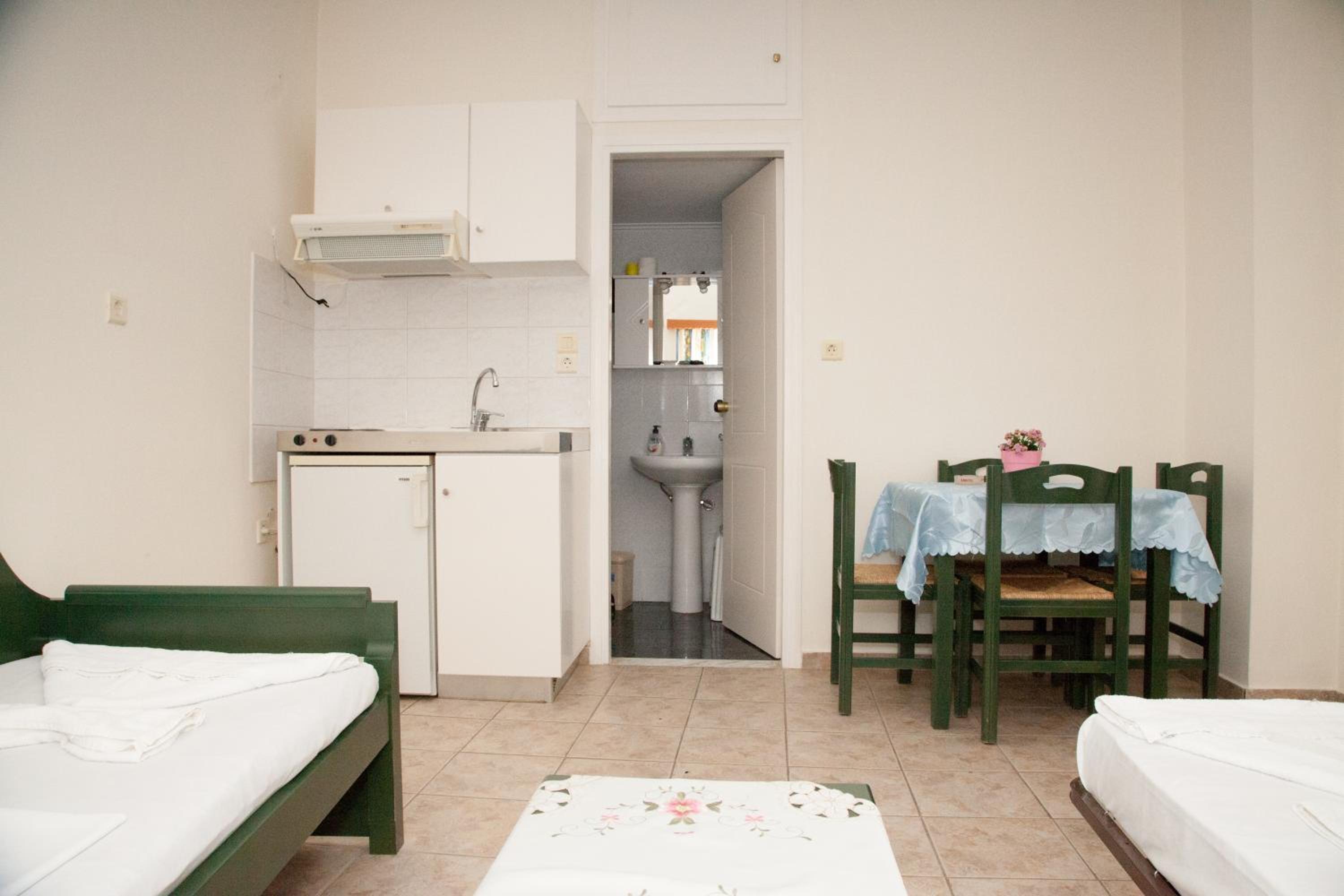One-Bedroom Apartment photo 2