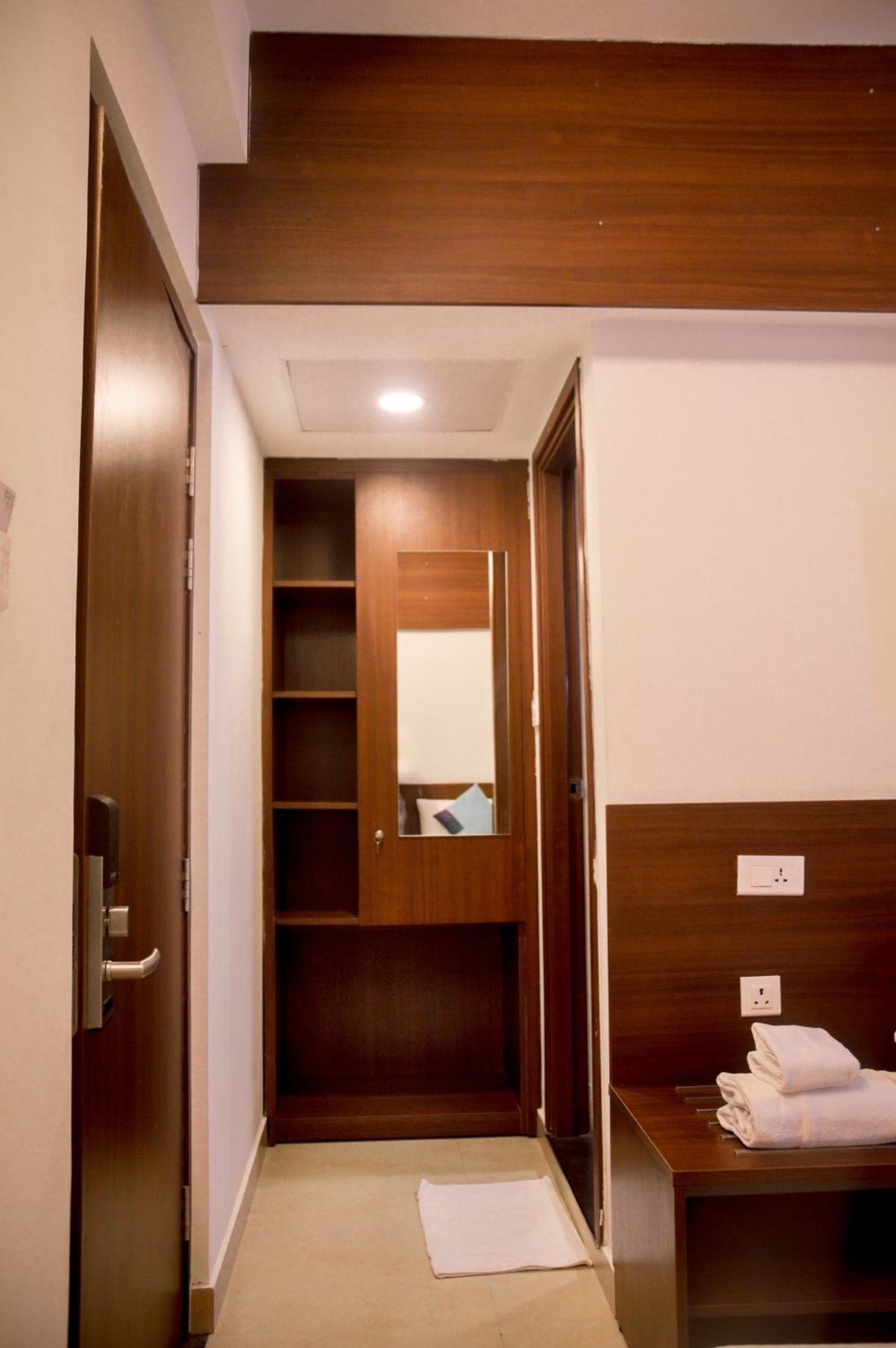 Standard Double Room - Photo 2