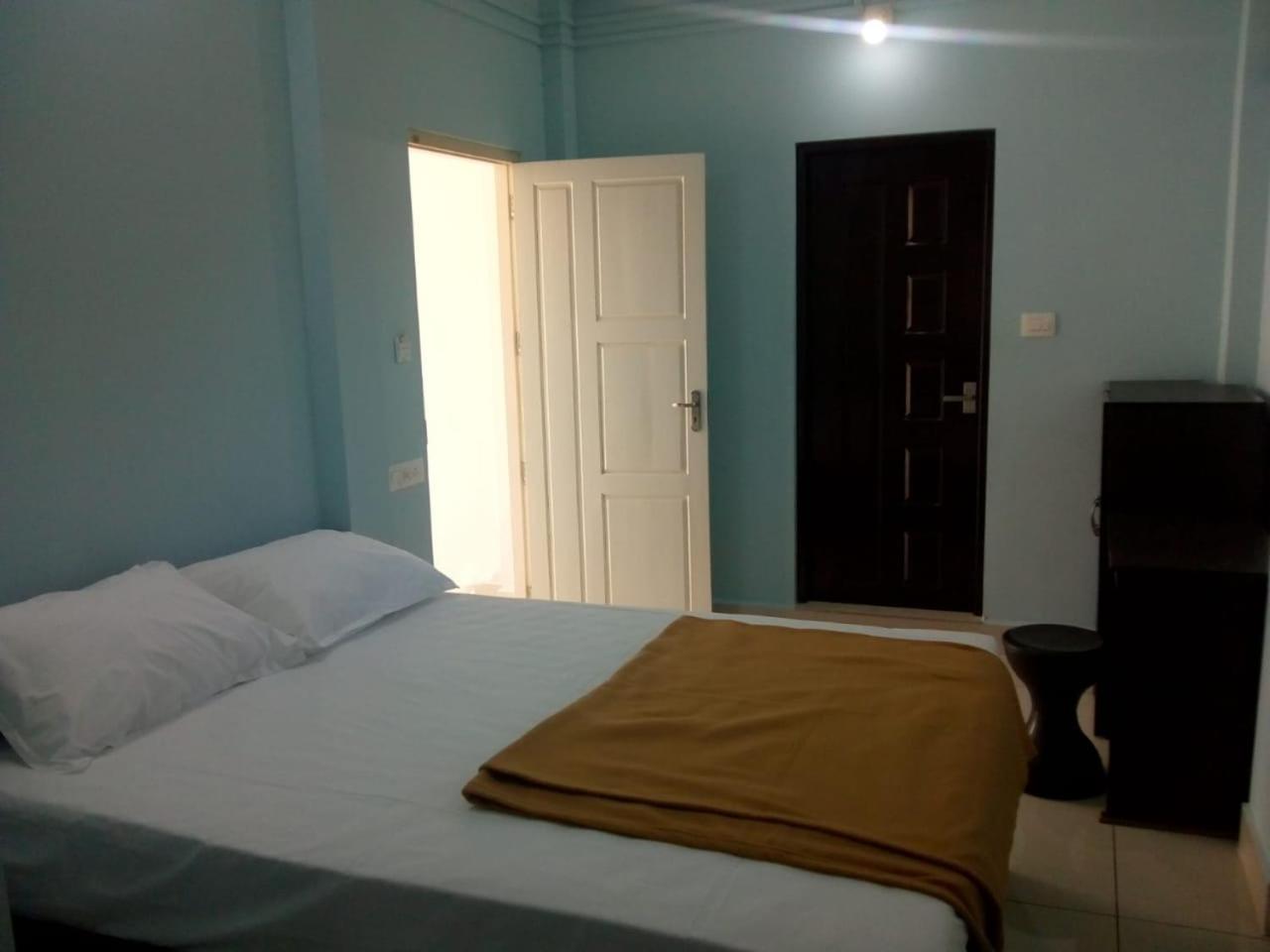 Deluxe Double Room with Balcony photo 1