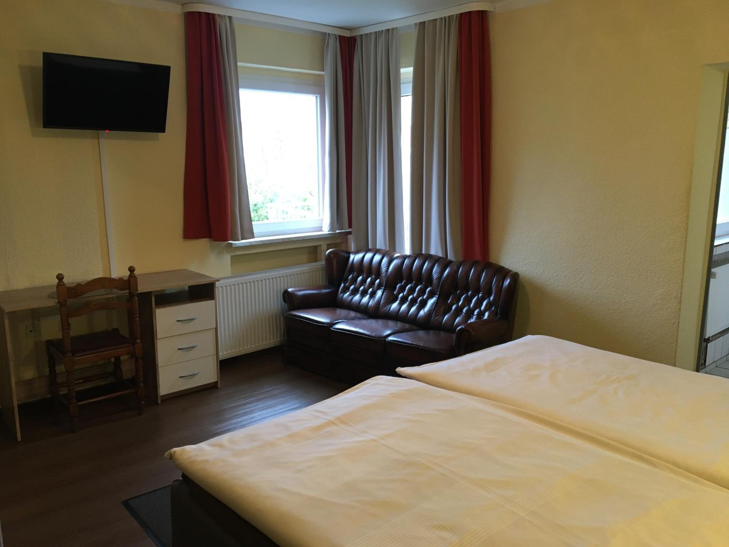 Double Room - Photo 4