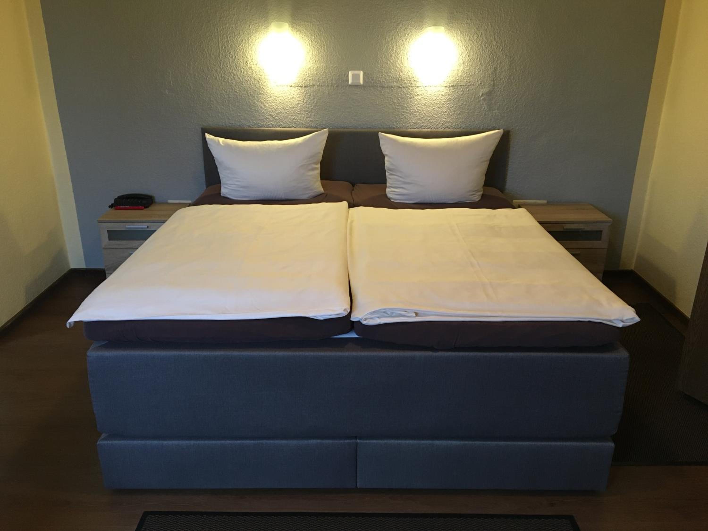 Double Room - Photo 6