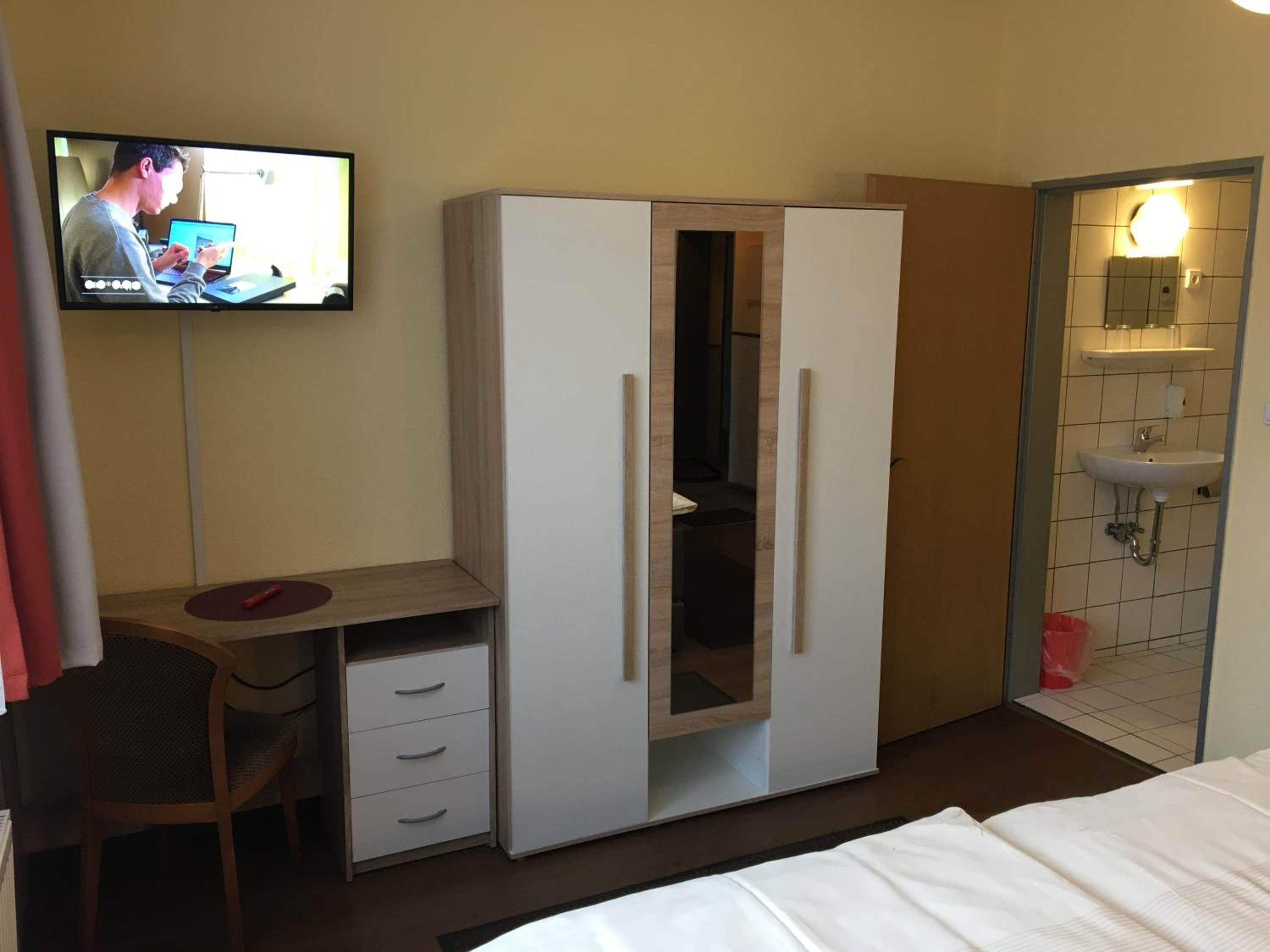 Double Room - Photo 1
