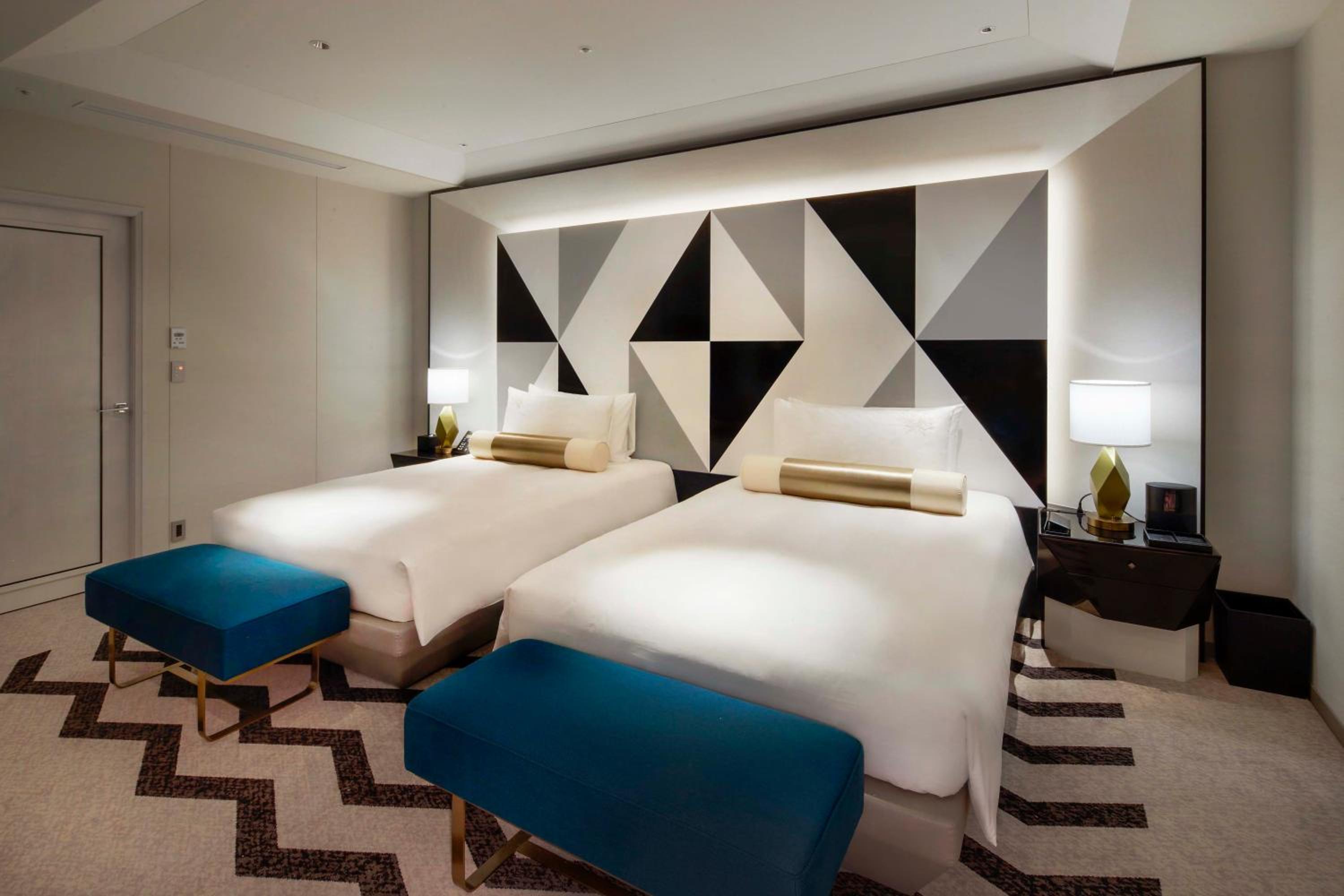 Premium Suite Twin - Photo 7