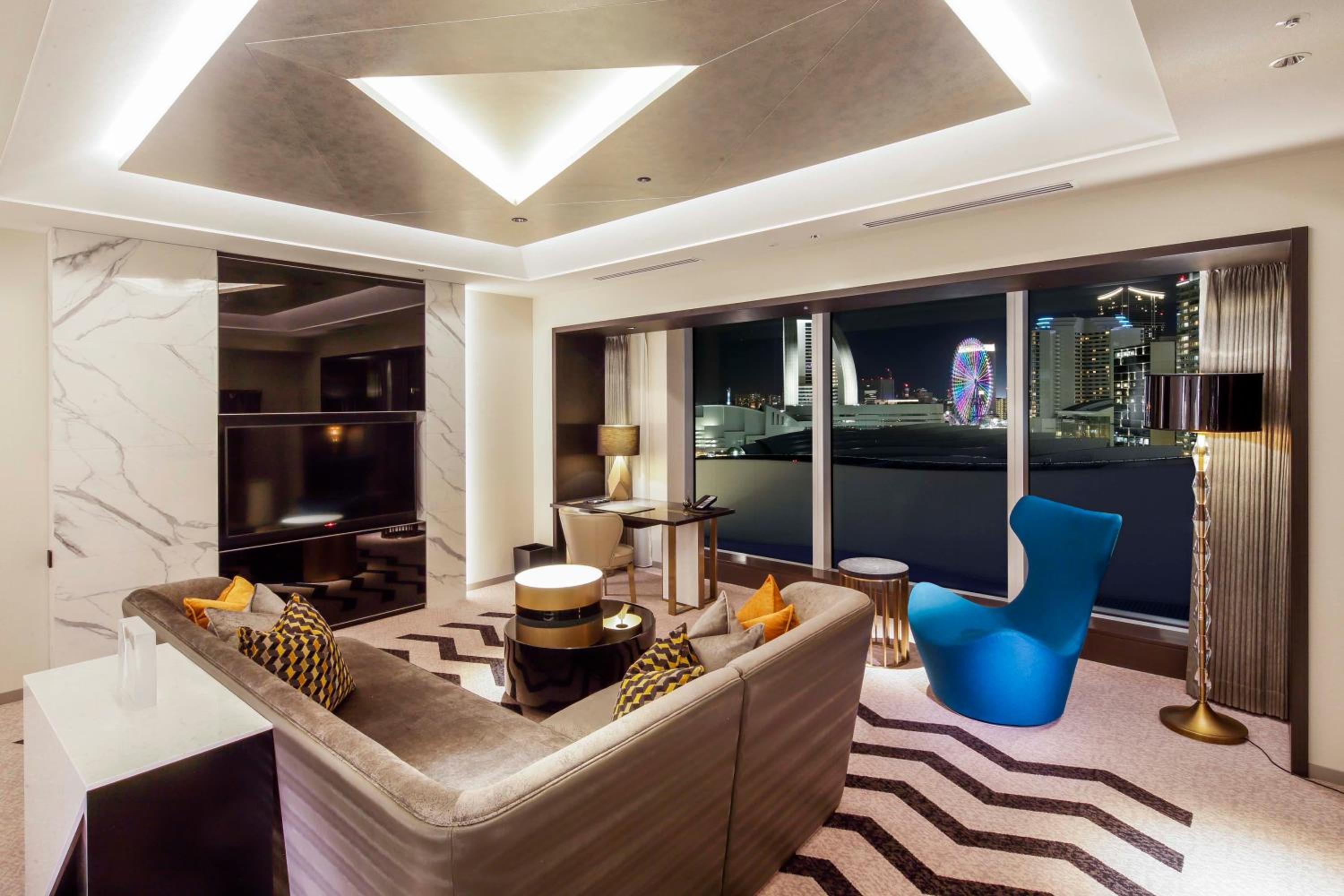 Premium Suite King - Photo 1