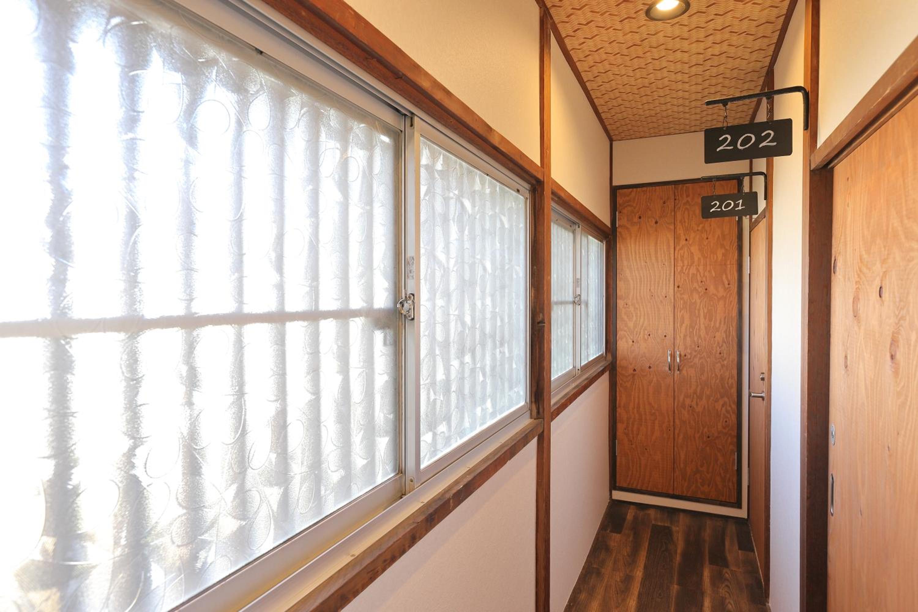 Standard Family Room - Photo 5