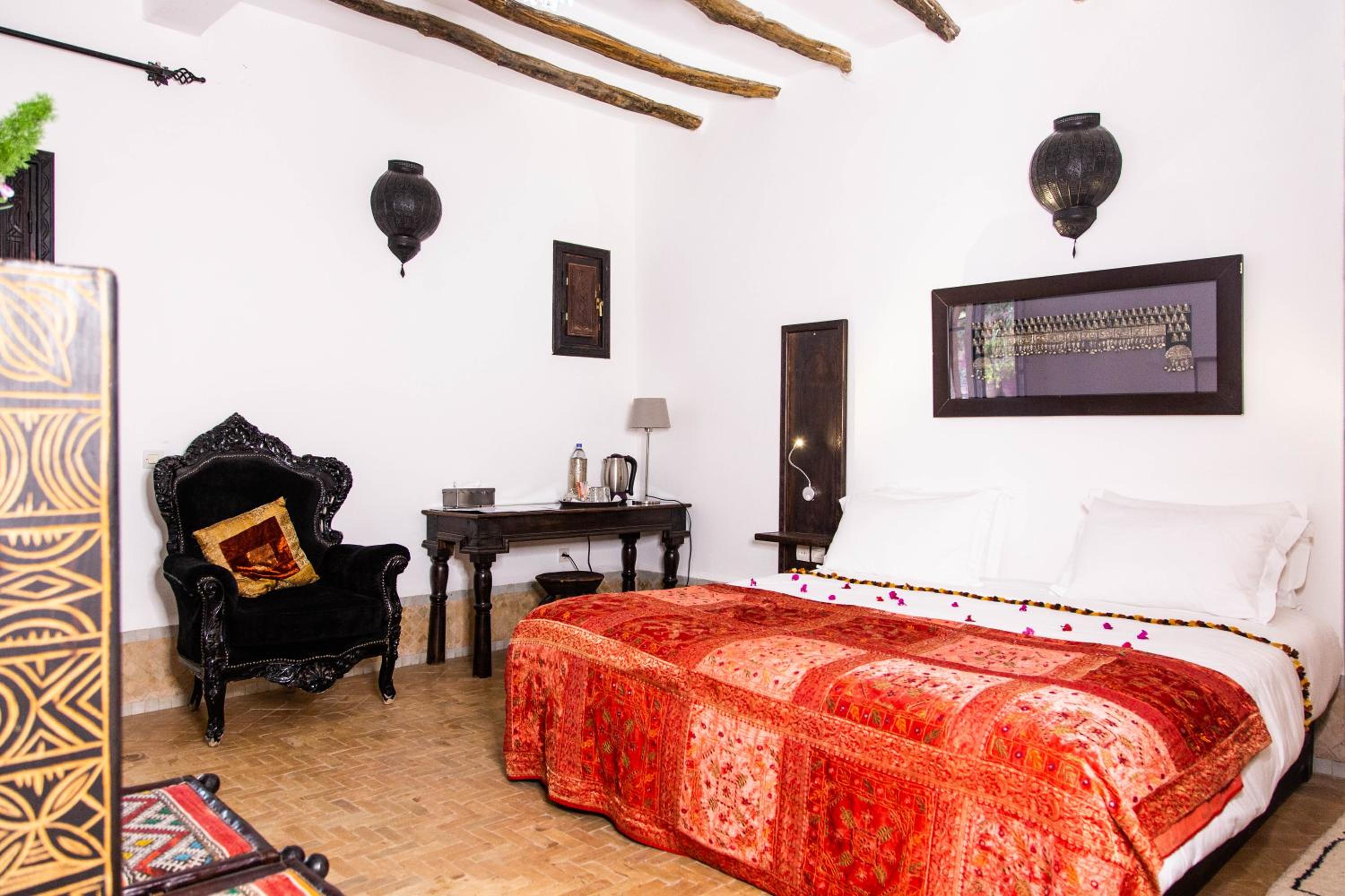 Triple Room with Pool View photo 3
