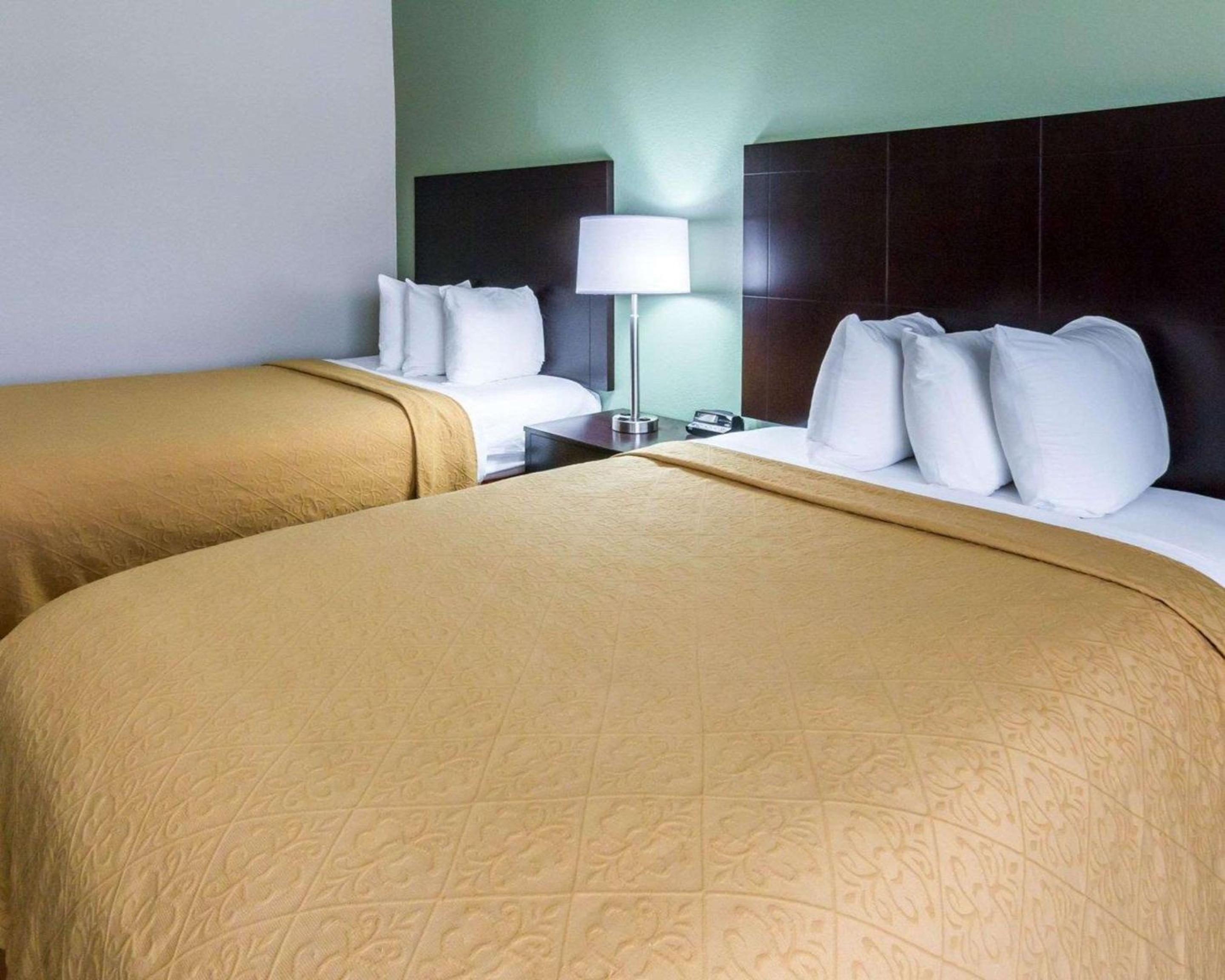 Standard Double Room with Two Double Beds - Non-Smoking - Photo 1