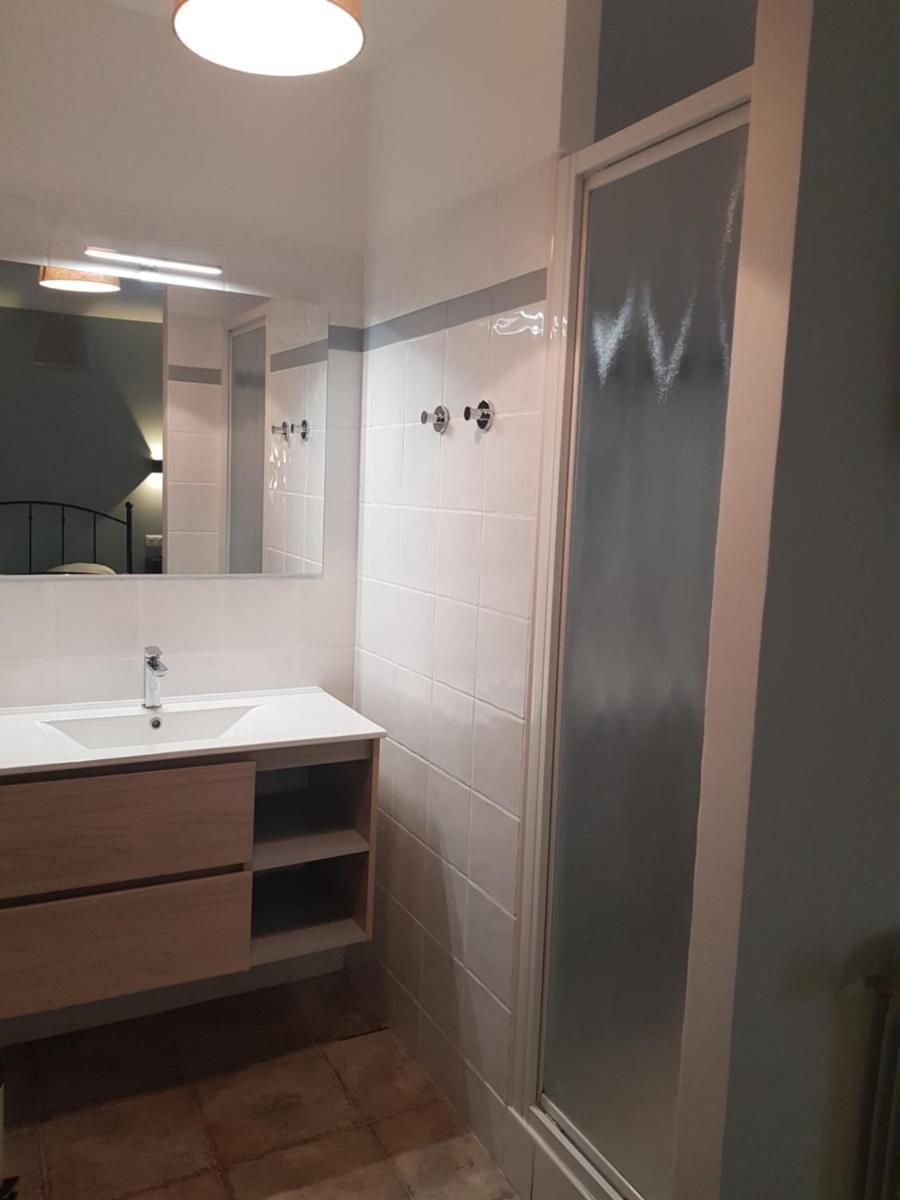 Studio Apartment - Photo 24