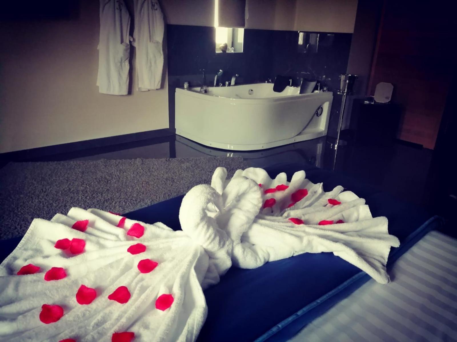 King Room with Spa Bath