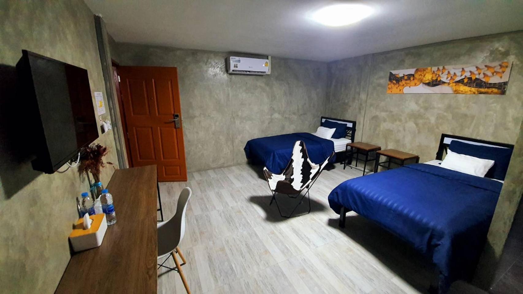 Twin Room - Photo 4