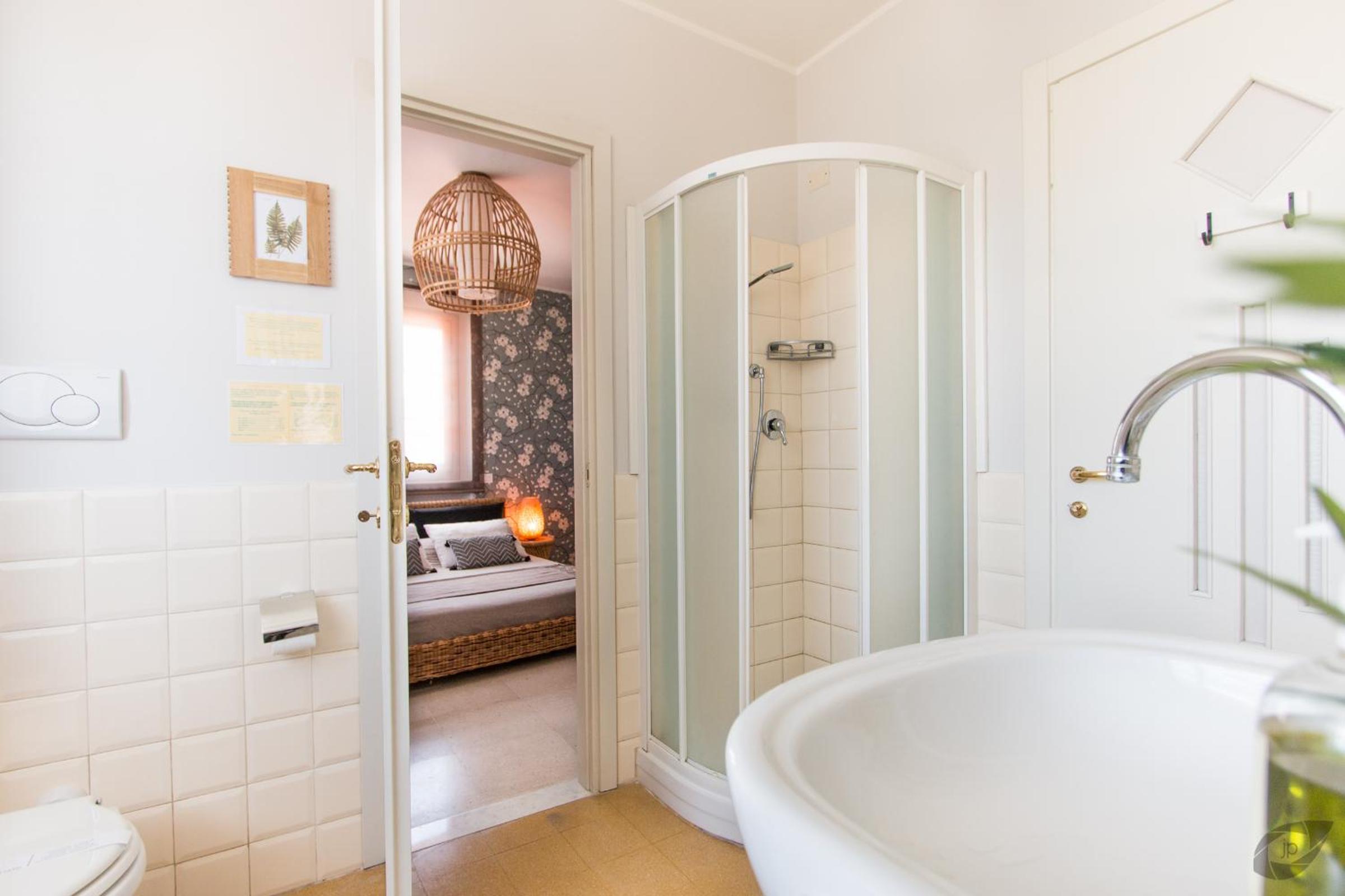 Deluxe Double Room - Photo 6