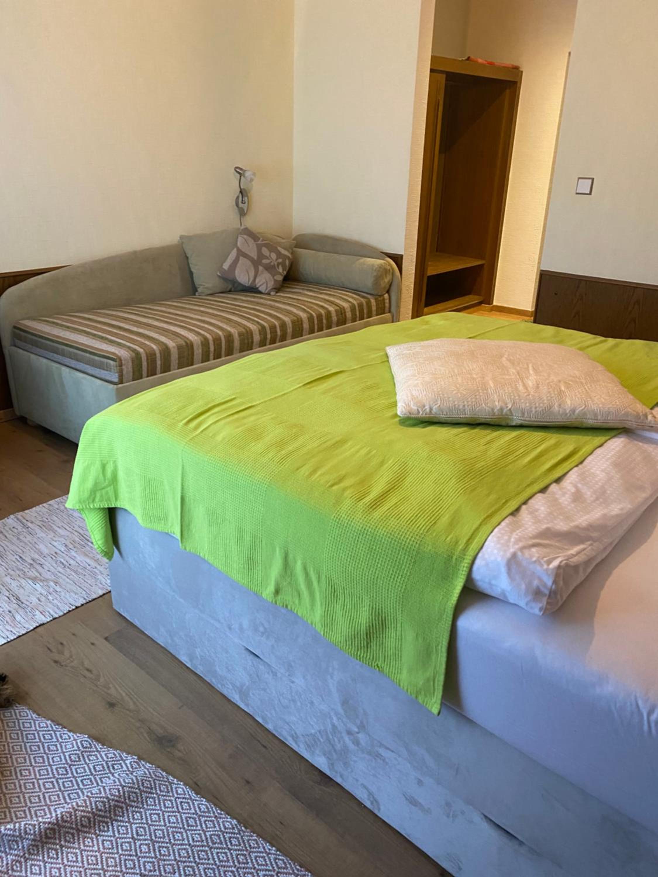 Double Room With Balcony (3 Adults) photo 3