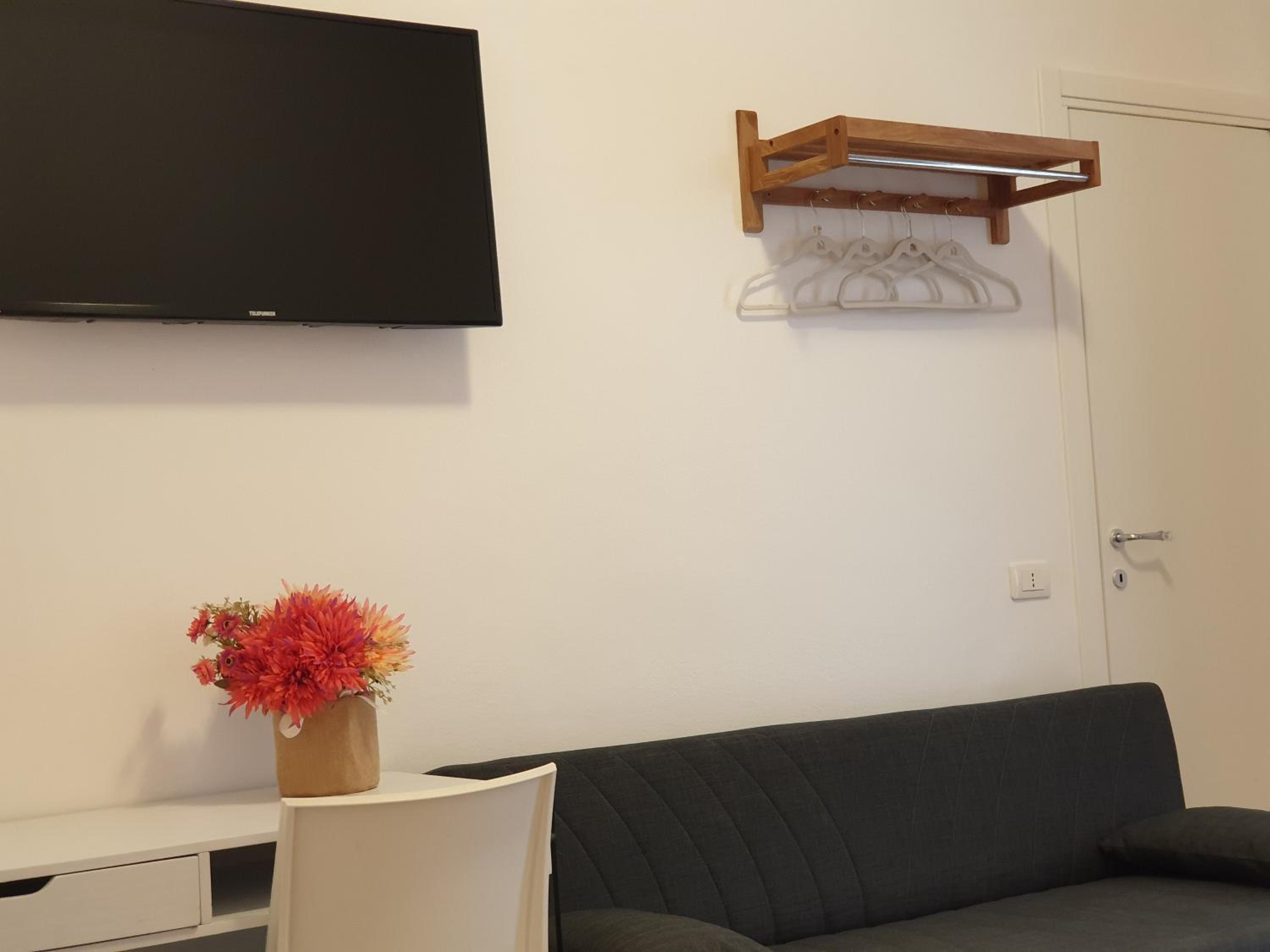 Superior Triple Room - Photo 16