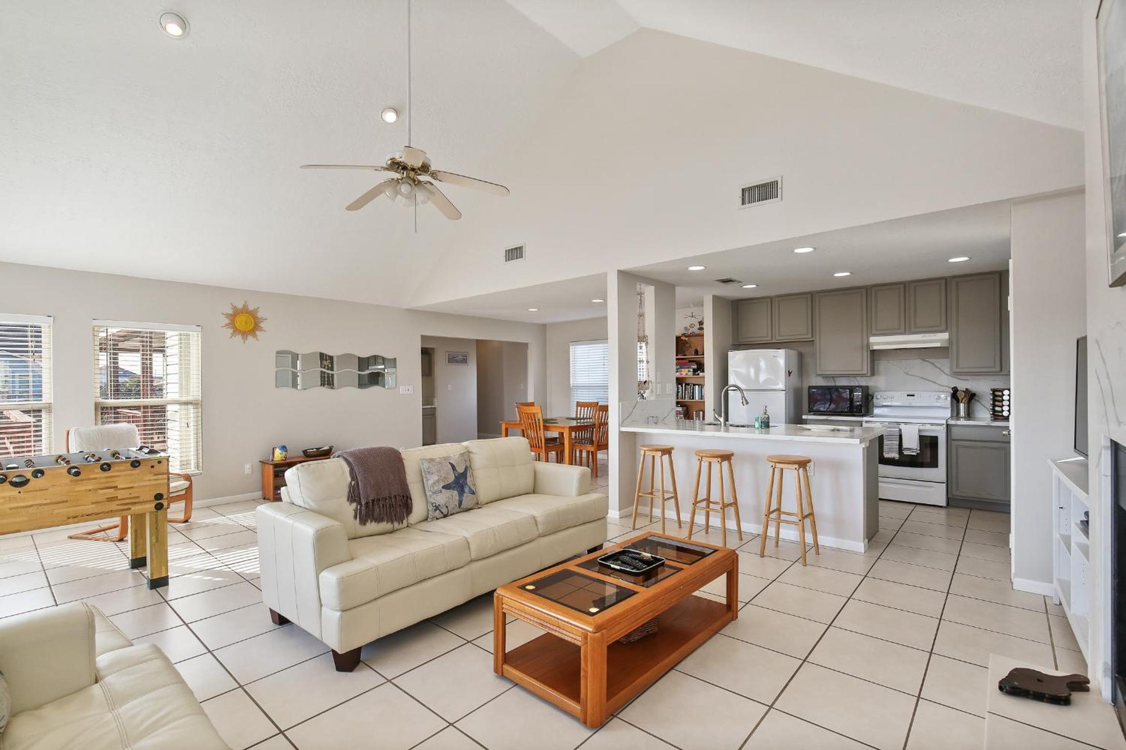 Three-Bedroom House - Photo 1