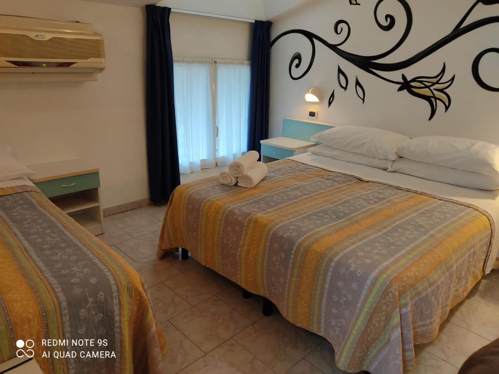 Triple Room with Bathroom photo 1