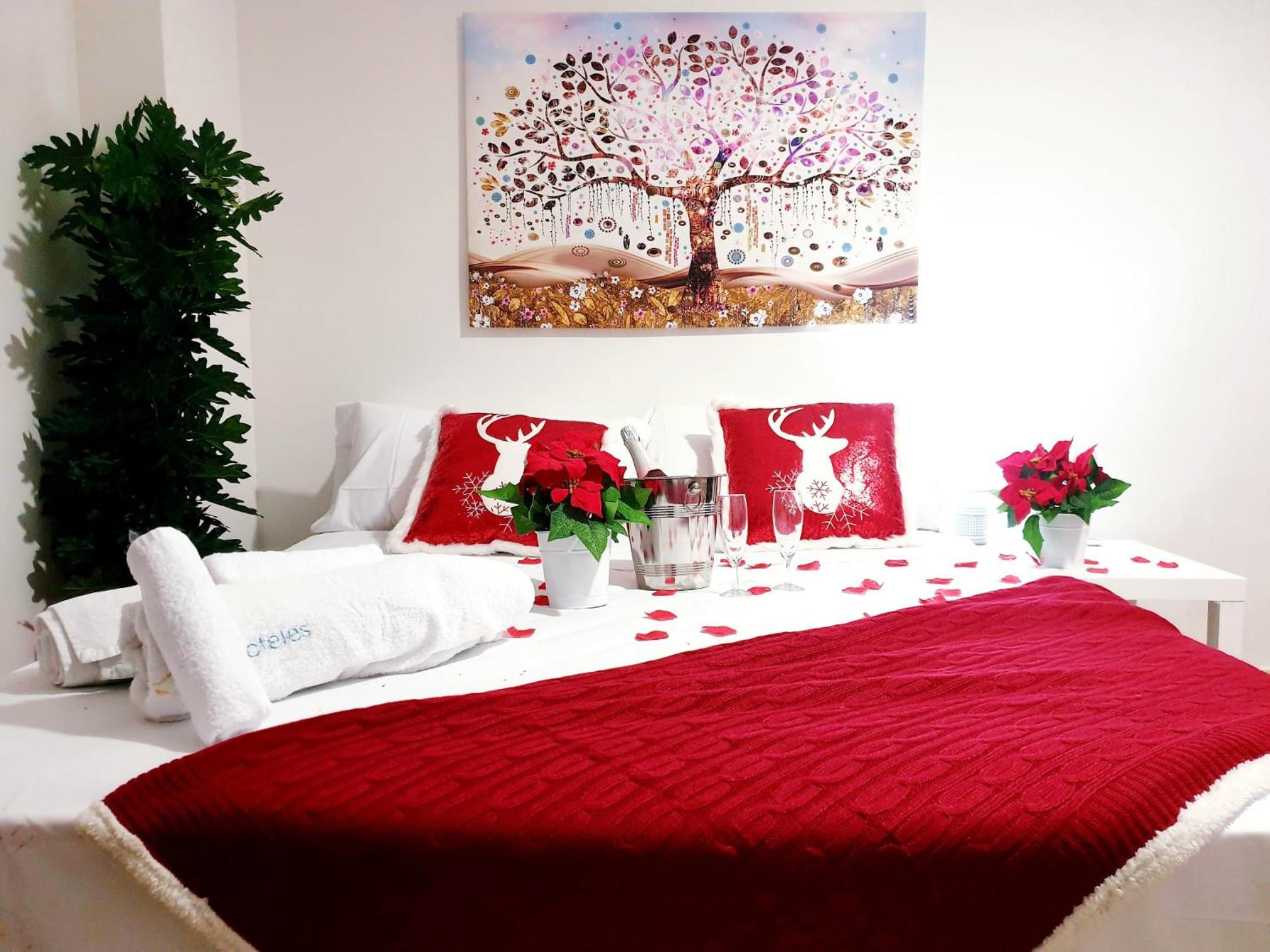 Double or Twin Room with Private Bathroom - Photo 5