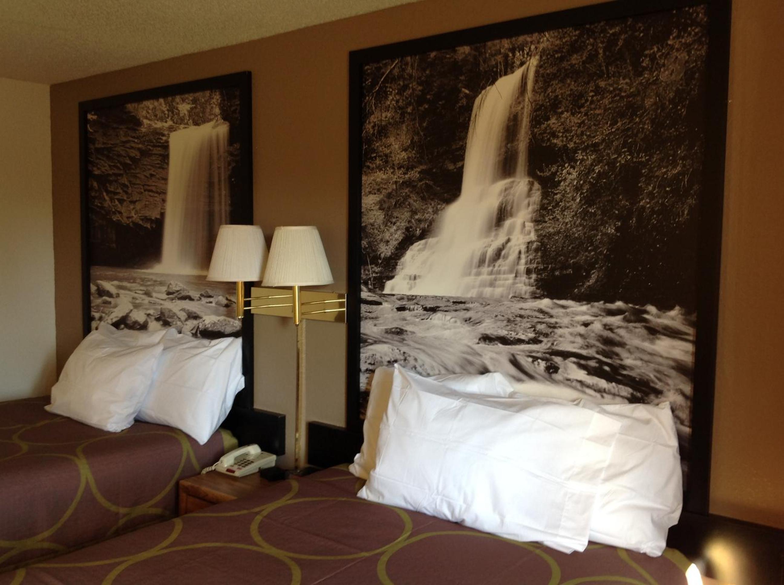 Deluxe Double Room with Two Double Beds - Non-Smoking - Photo 16
