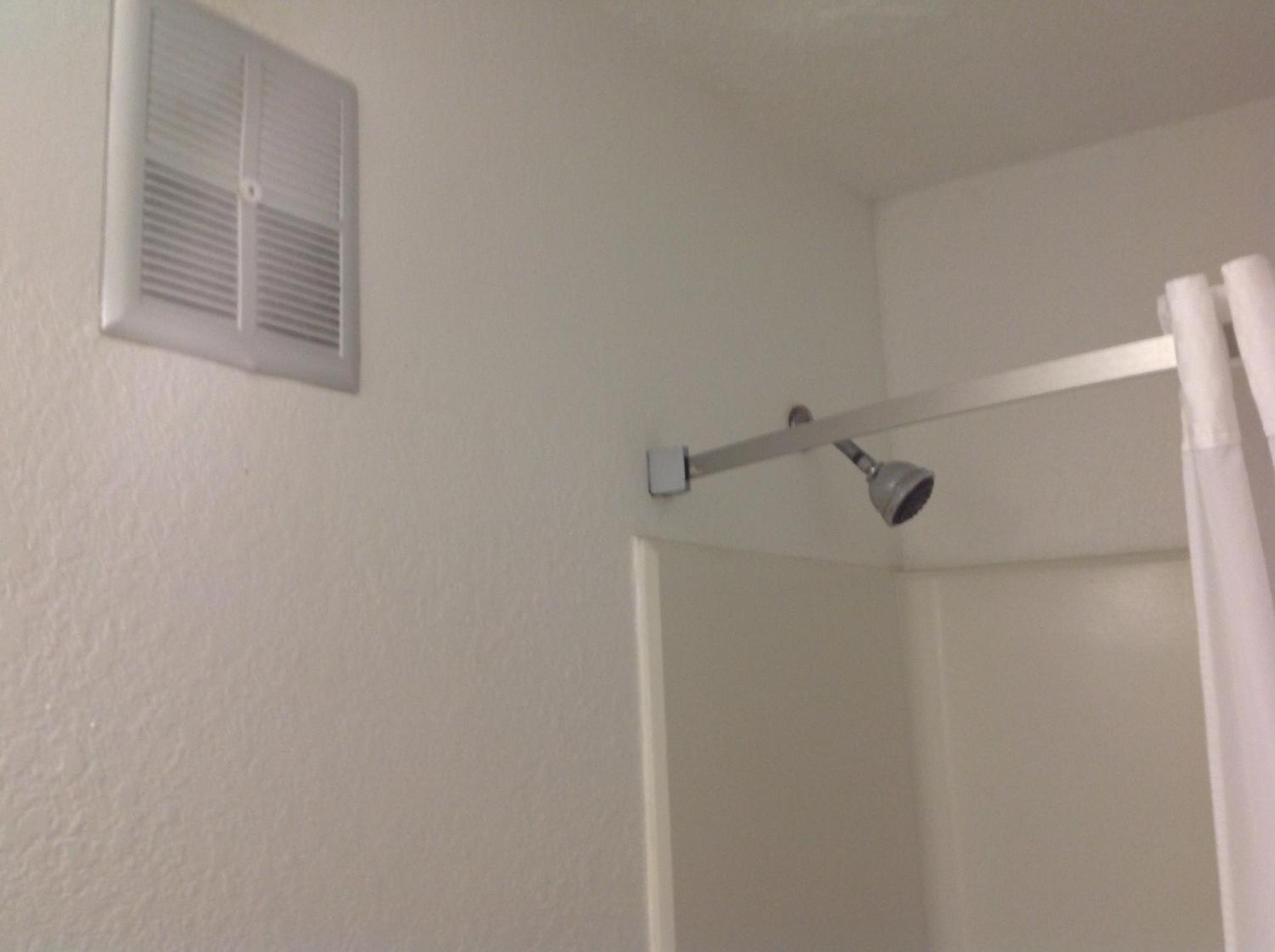 Deluxe Double Room with Two Double Beds - Non-Smoking - Photo 10