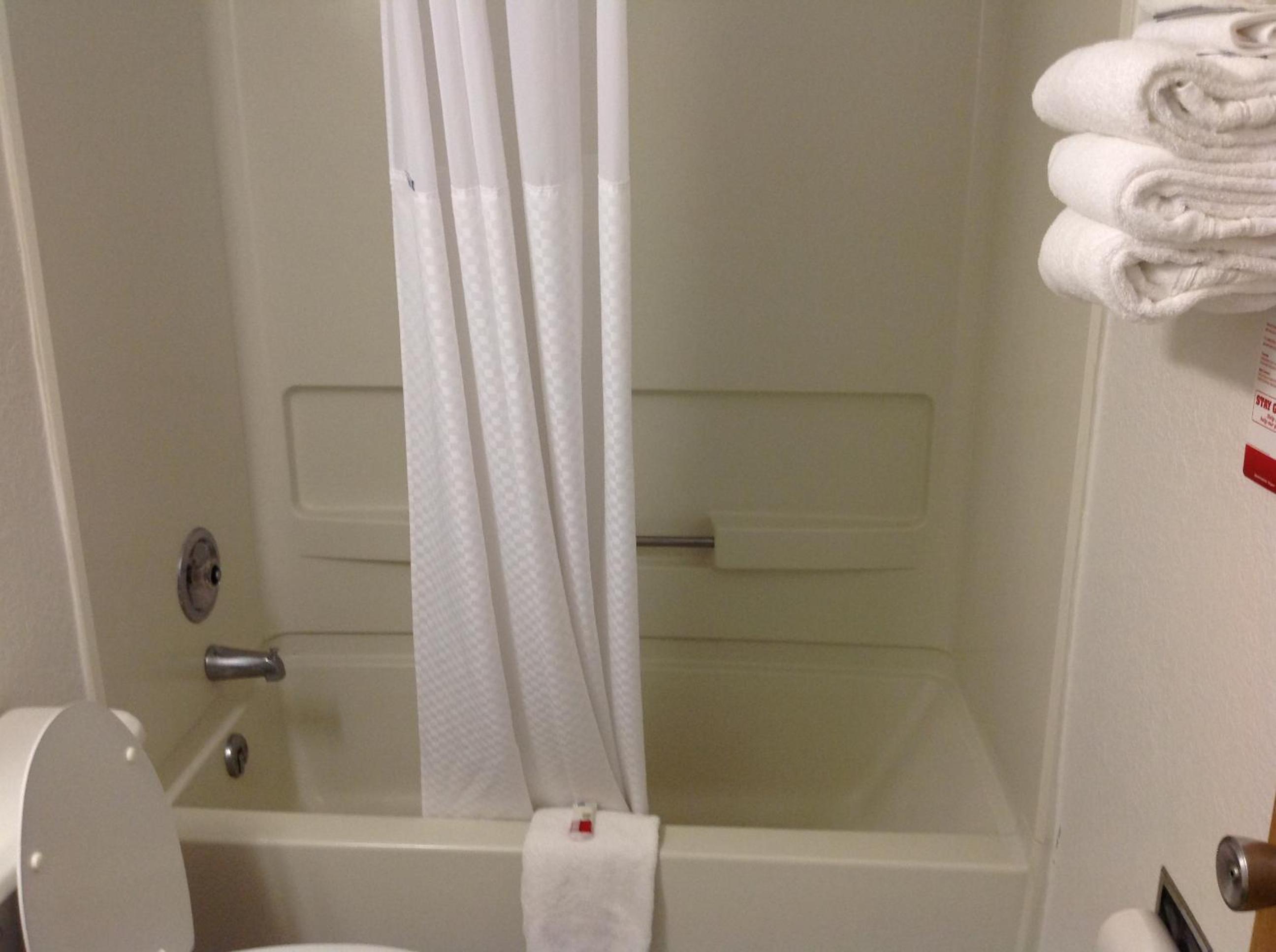 Deluxe Double Room with Two Double Beds - Non-Smoking - Photo 11