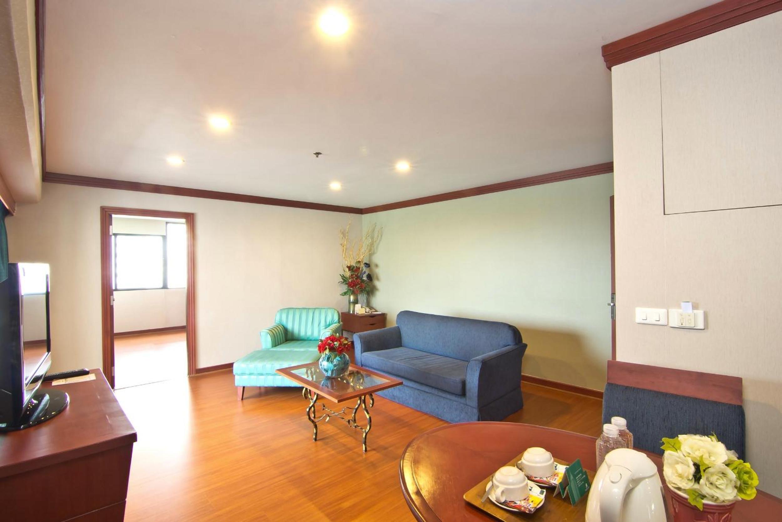 Executive Suite photo 2