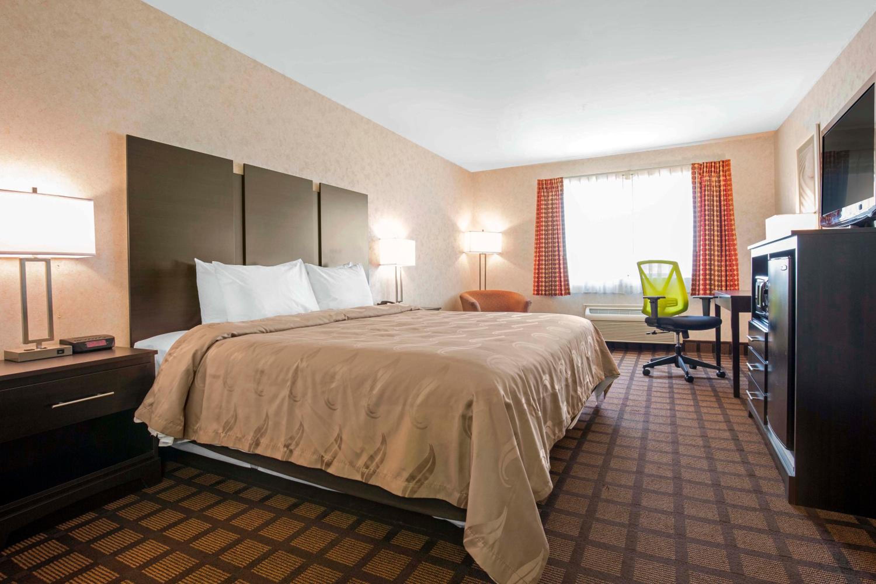King Room - Accessible/Non-Smoking