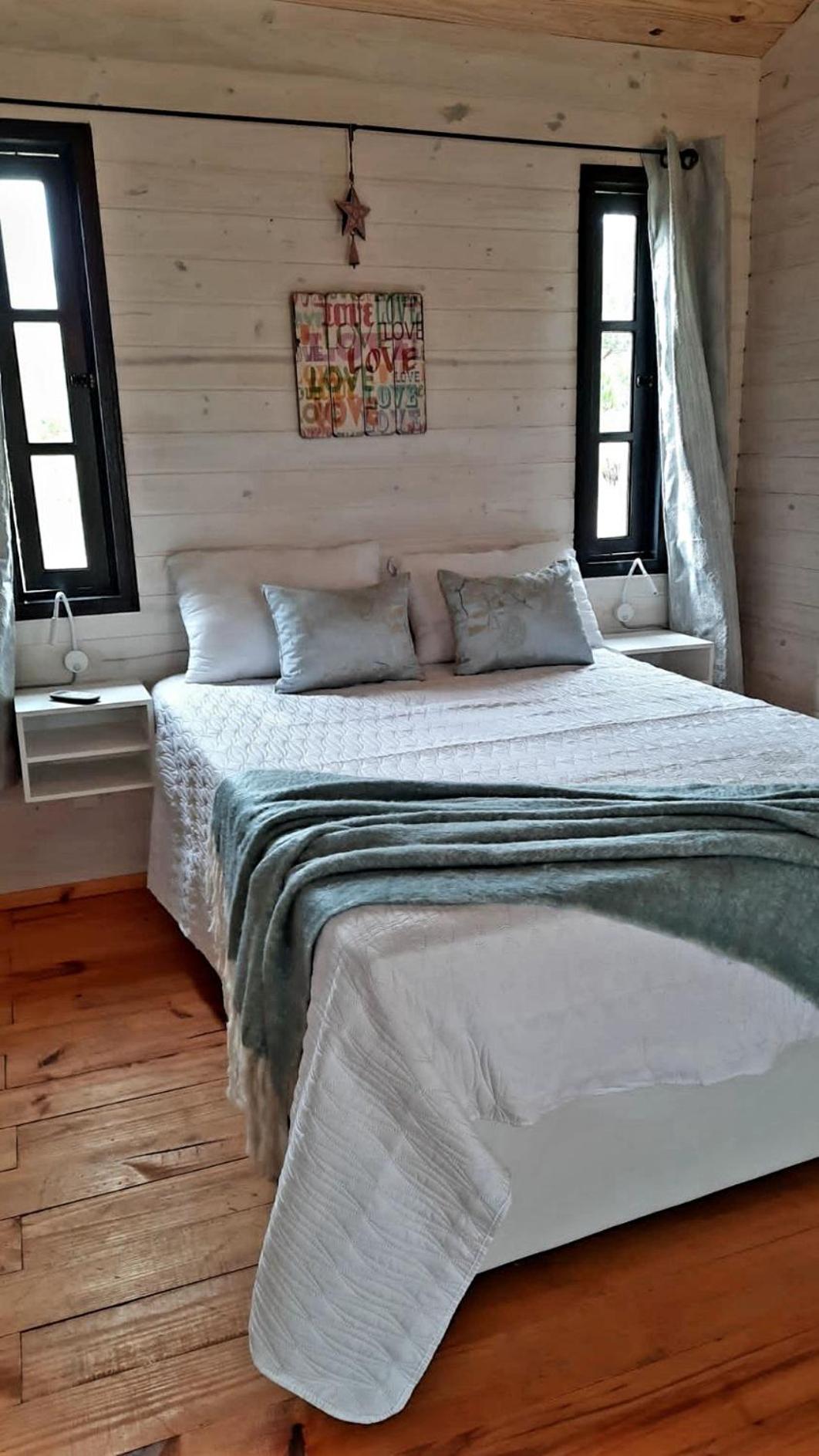 One-Bedroom House photo 1