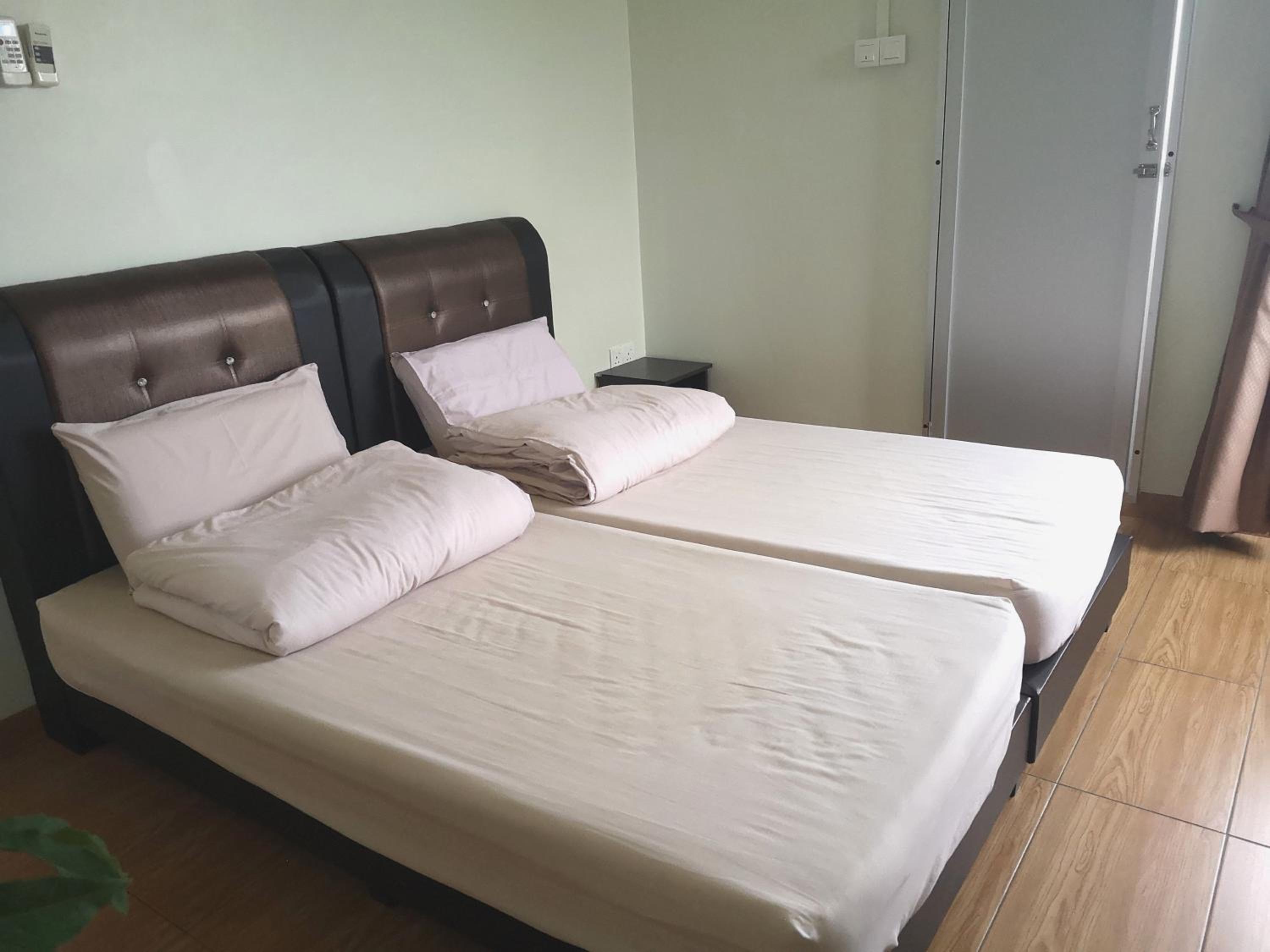 Triple Room with Bathroom photo 2