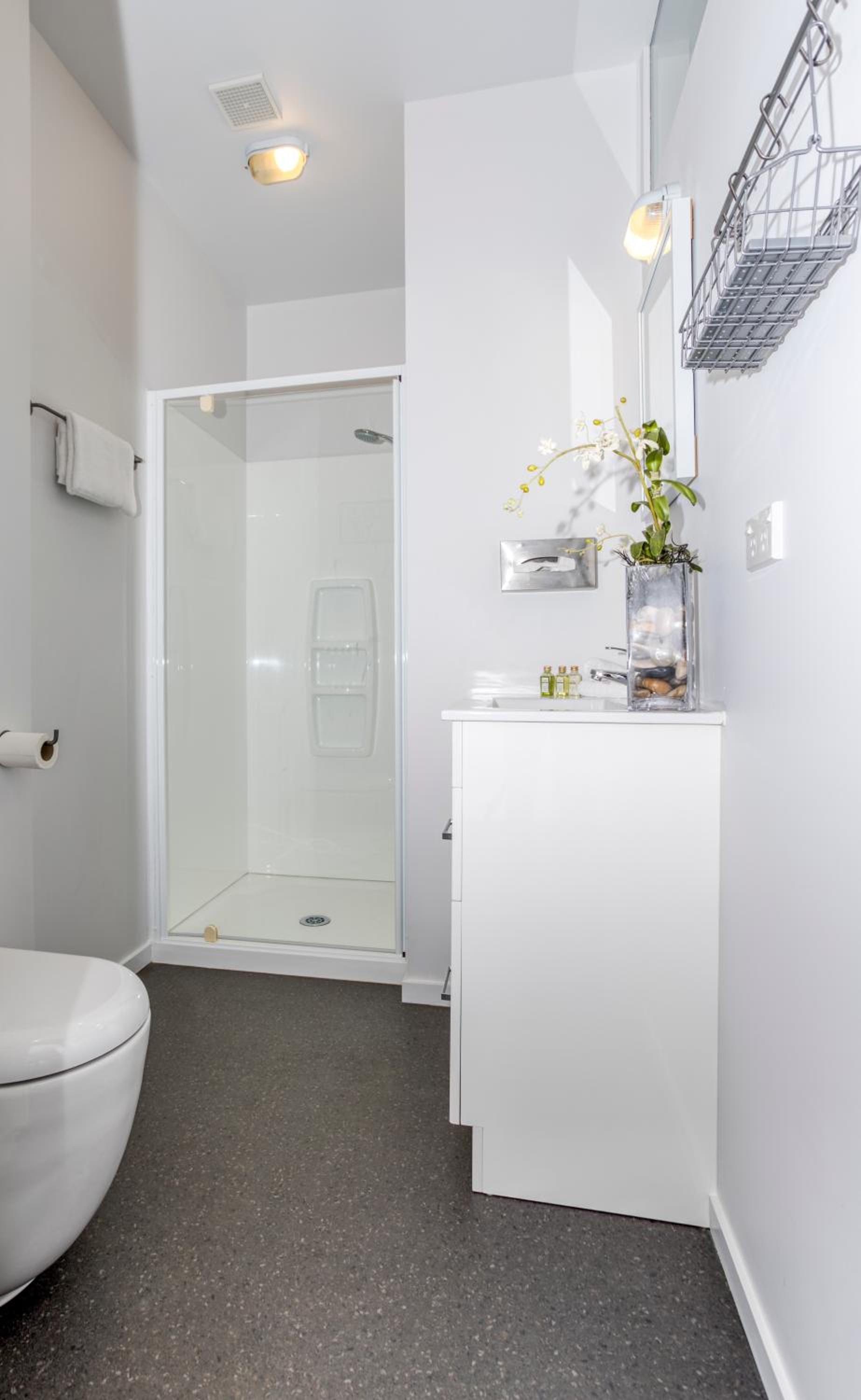 Studio Apartment photo 3