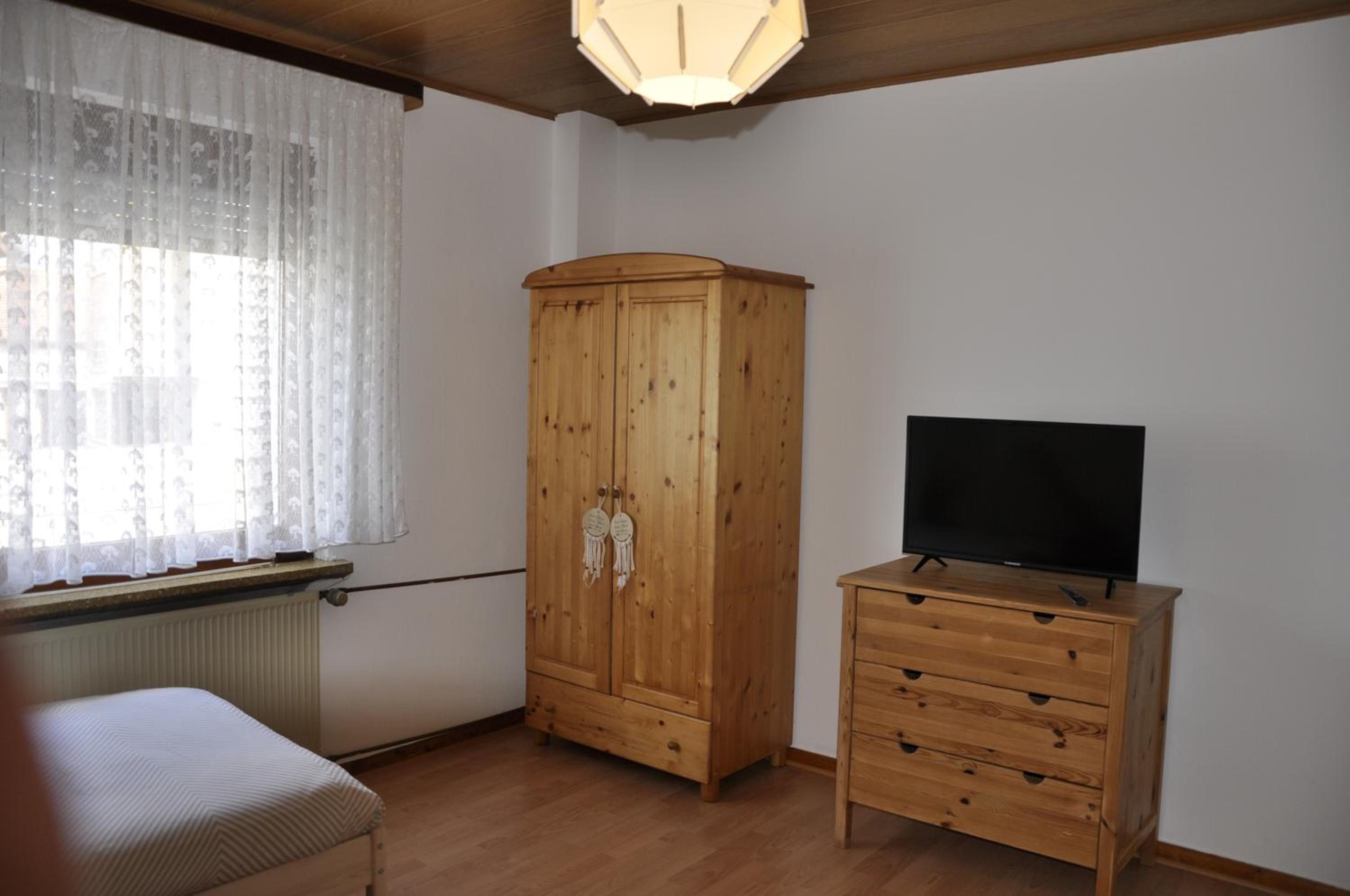 Three-Bedroom Apartment photo 2