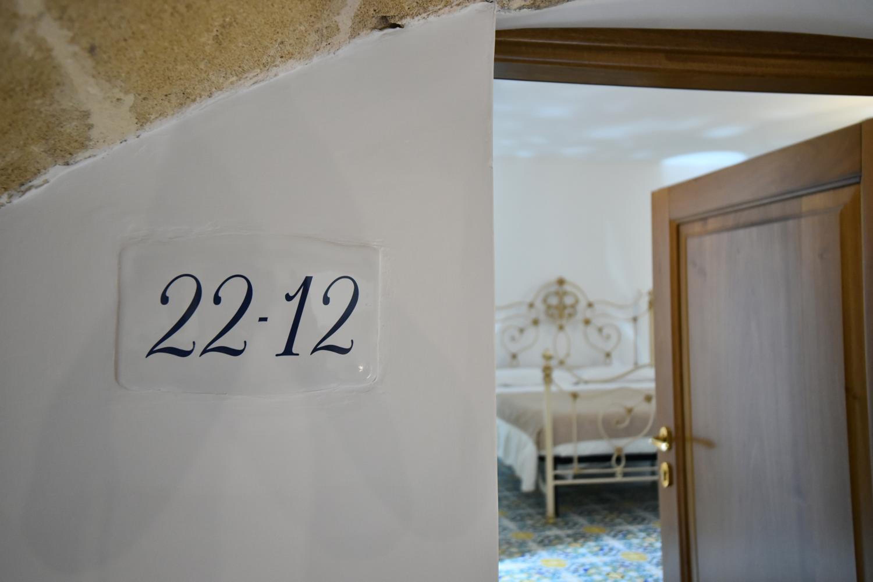 Double Room with Terrace - Photo 1