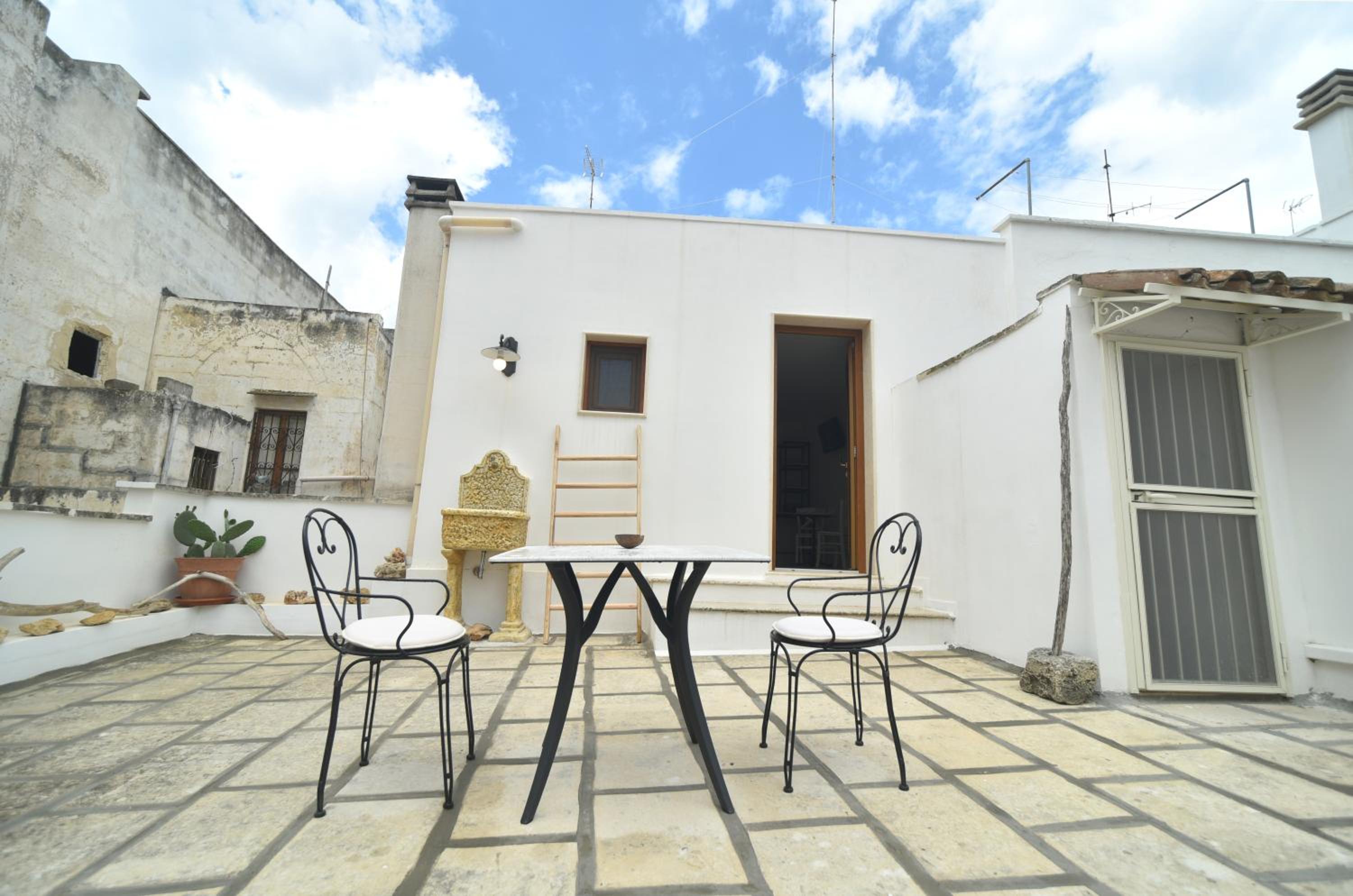 Double Room with Terrace - Photo 7